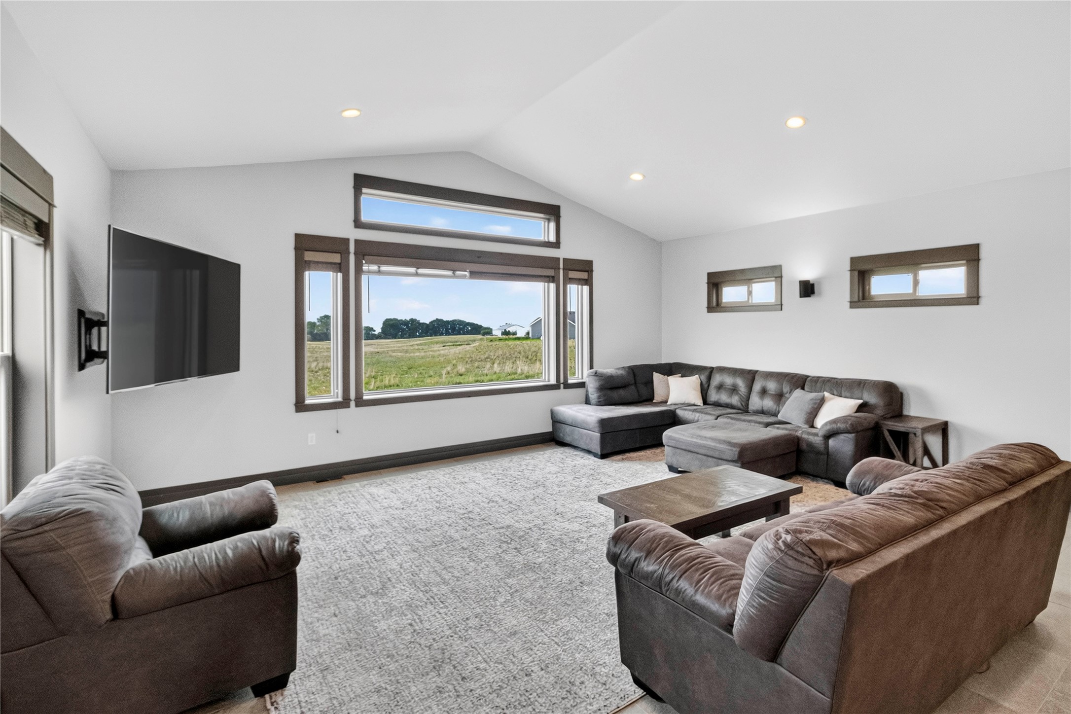 12 Grace Drive Property Photo 14