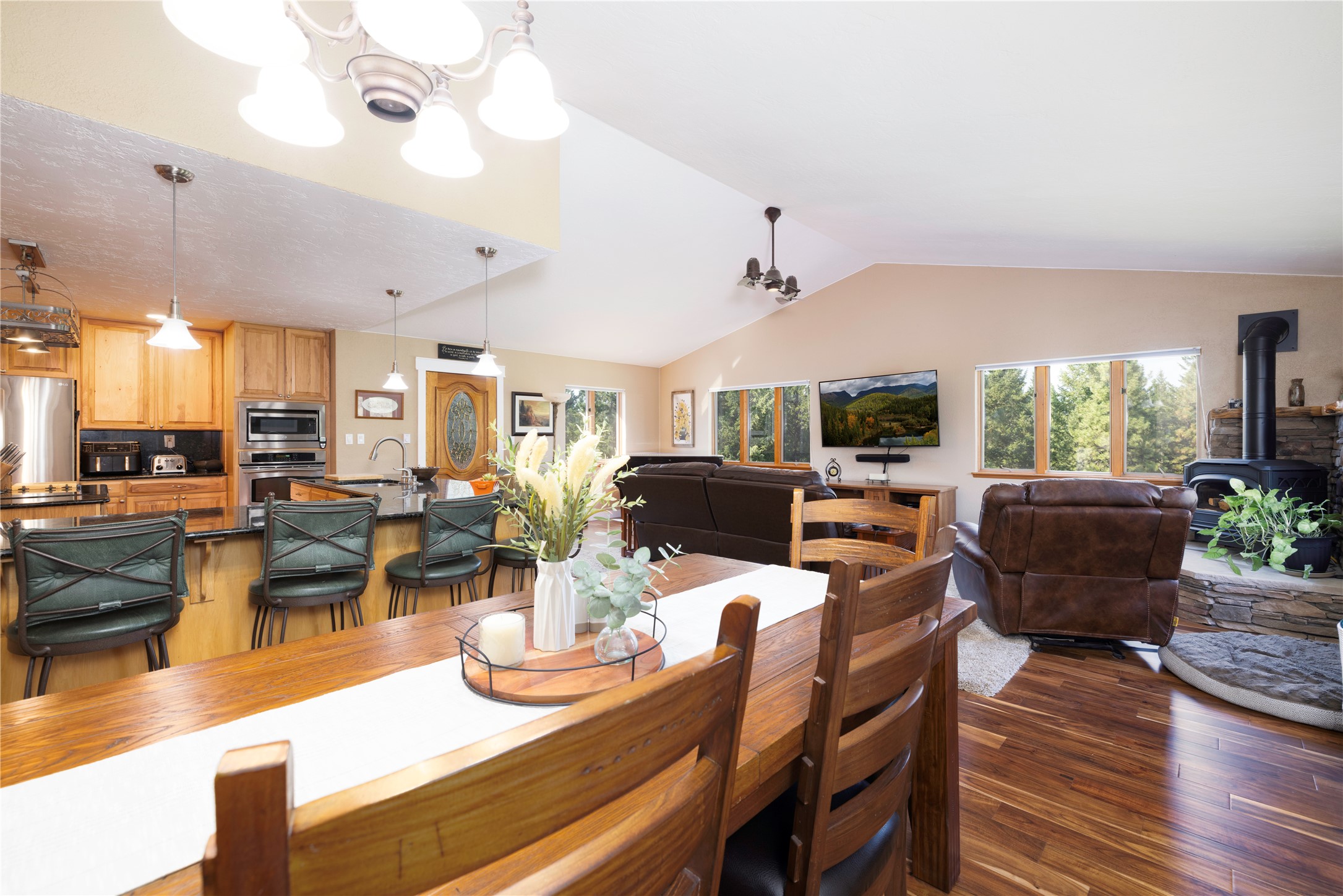 425 Koocanusa Estates Drive N Property Photo 8