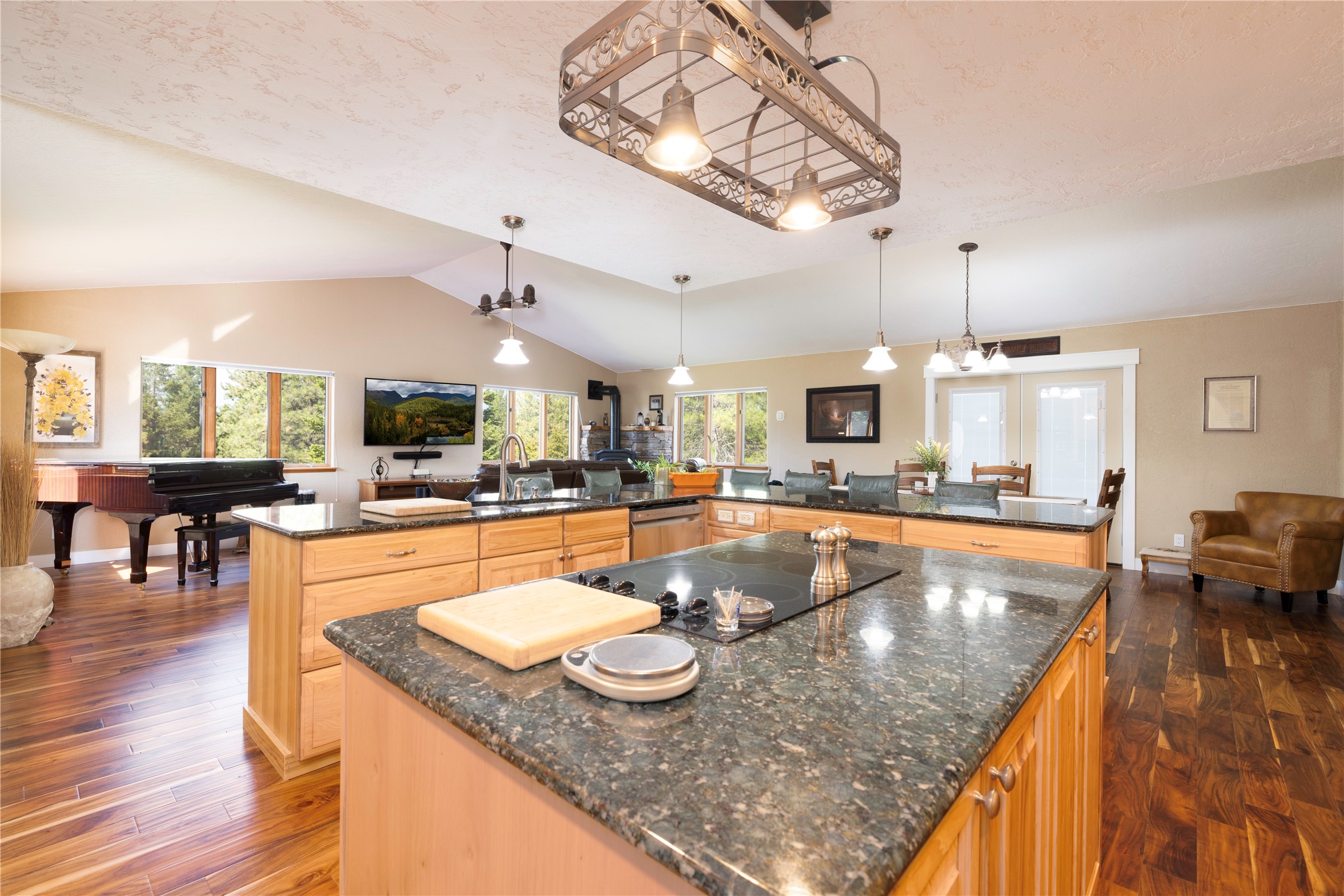 425 Koocanusa Estates Drive N Property Photo 11