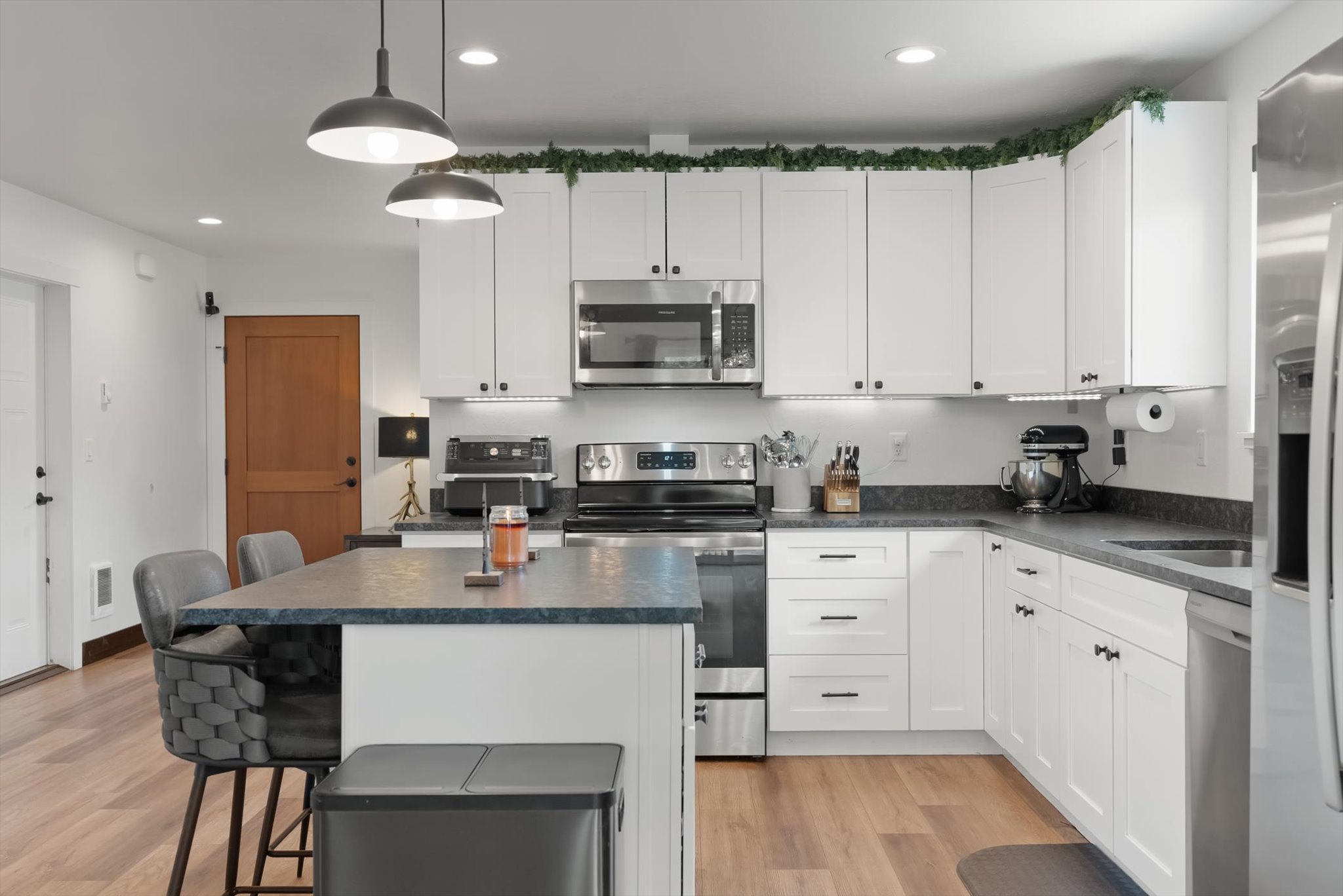 1506 6th Street E Property Photo 3
