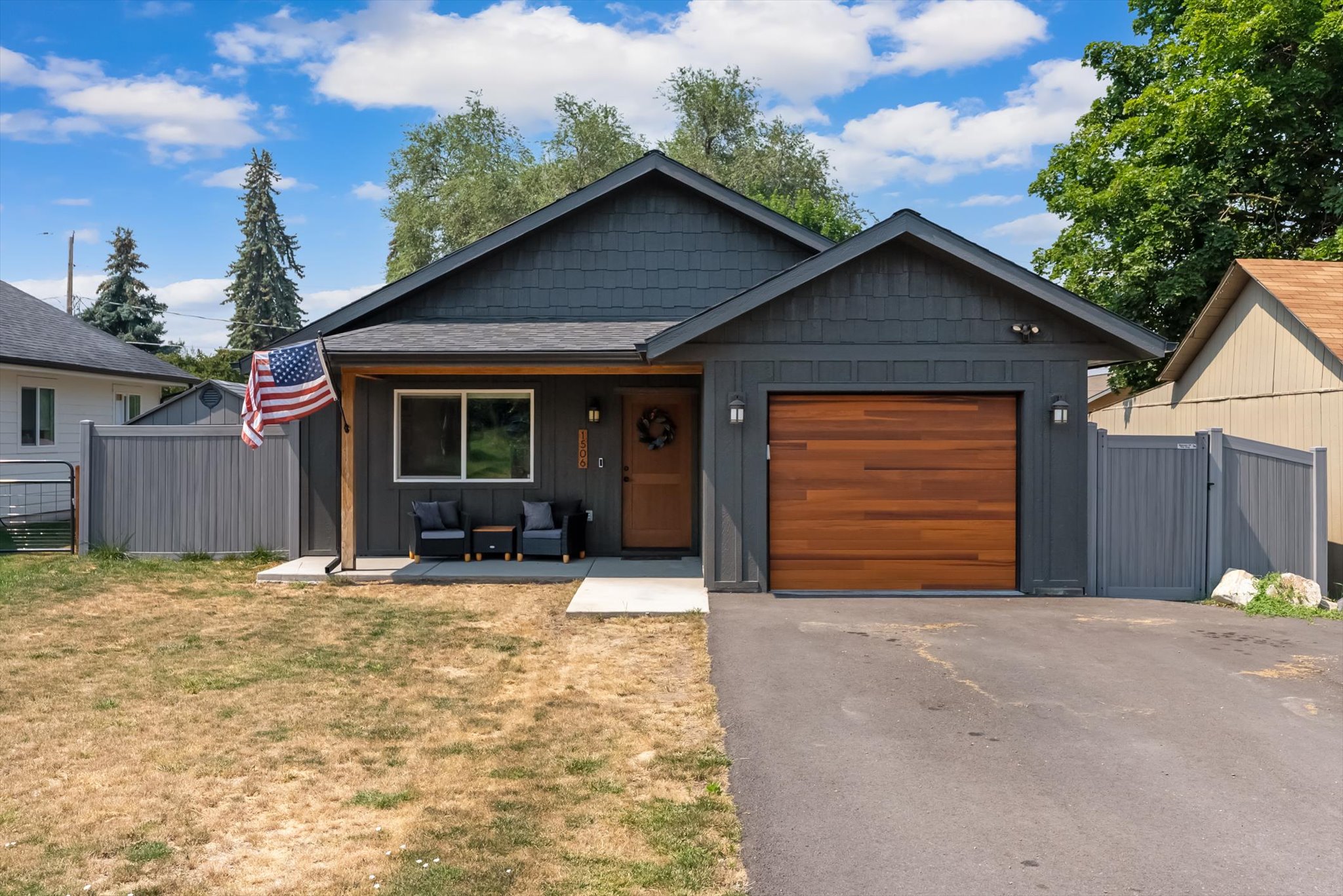 1506 6th Street E Property Photo 6