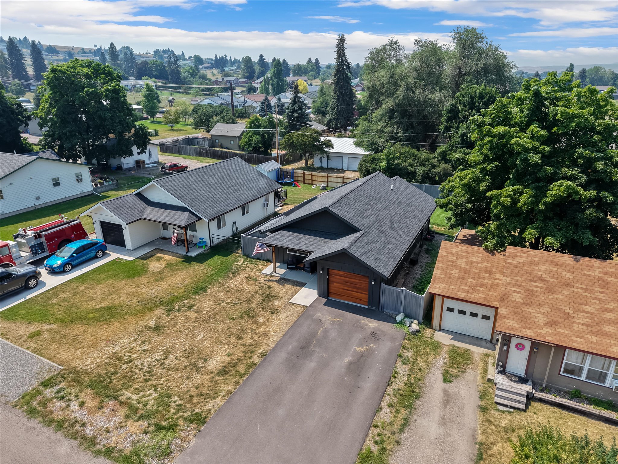 1506 6th Street E Property Photo 7