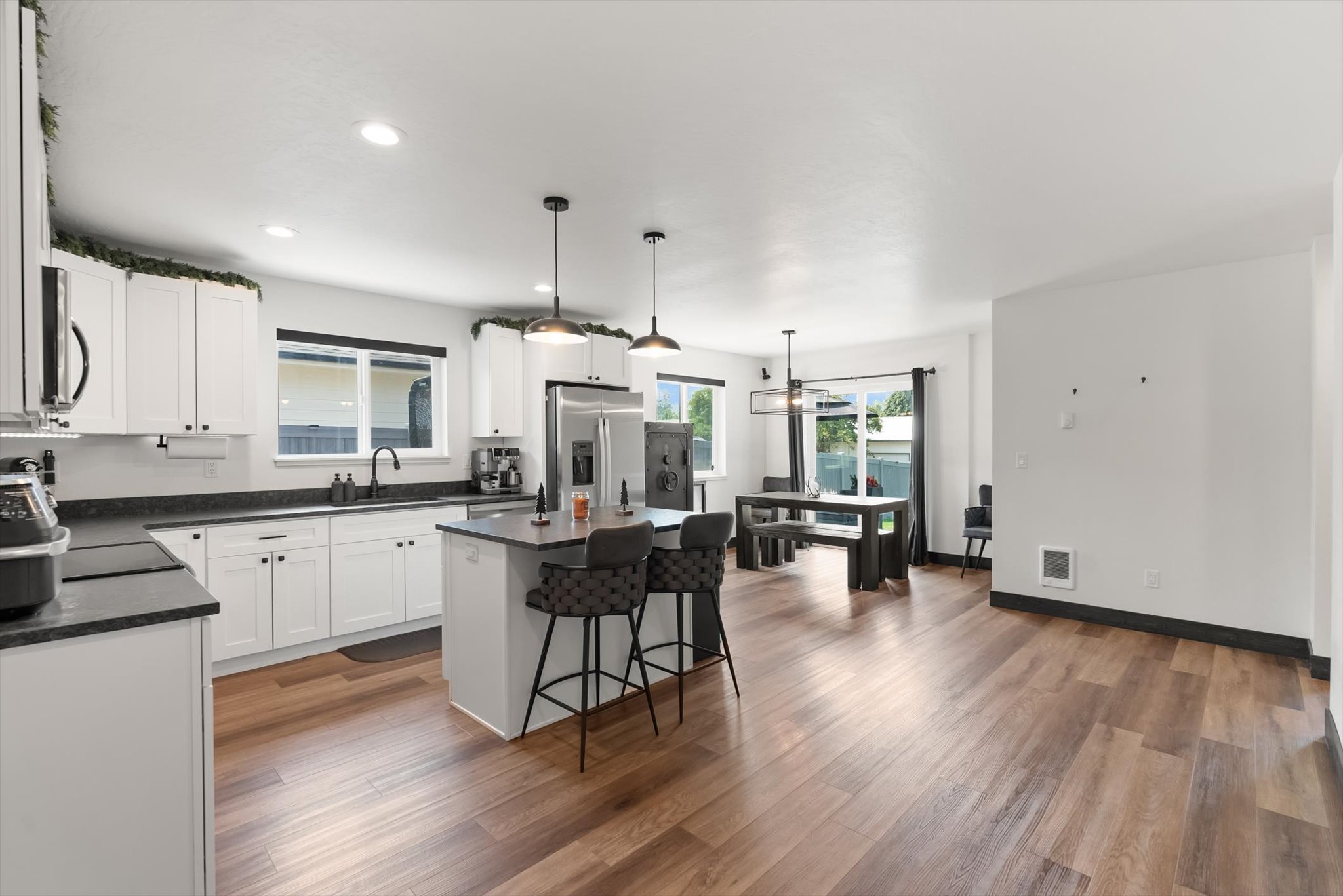 1506 6th Street E Property Photo 10