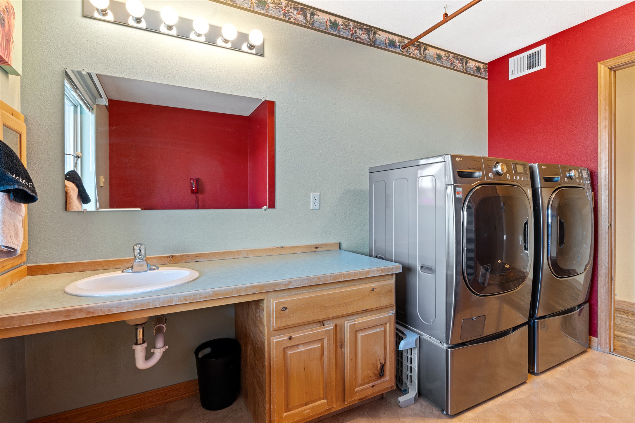 5282 Otto Way Property Photo 18