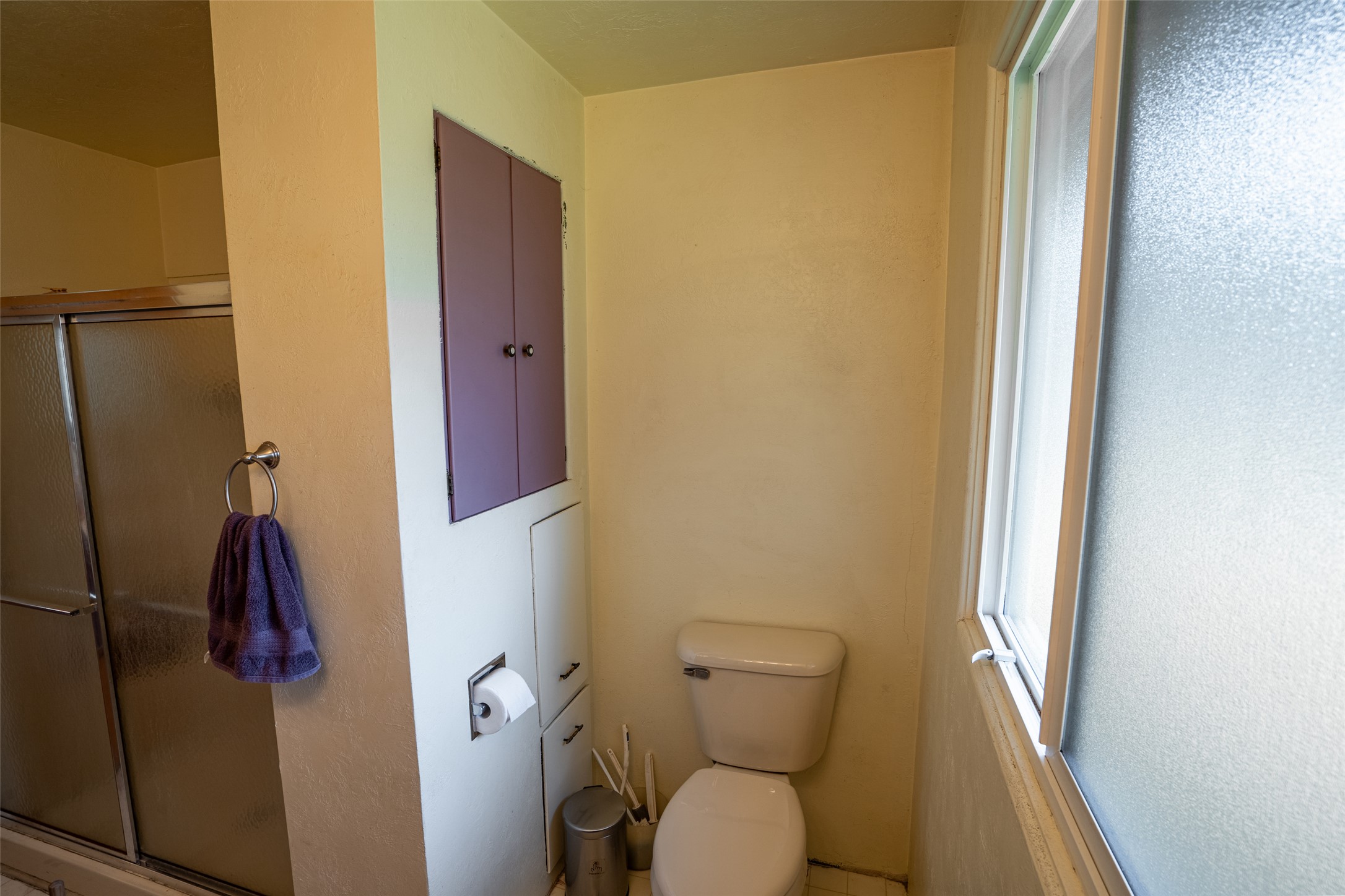 100 Grove Street Property Photo 12