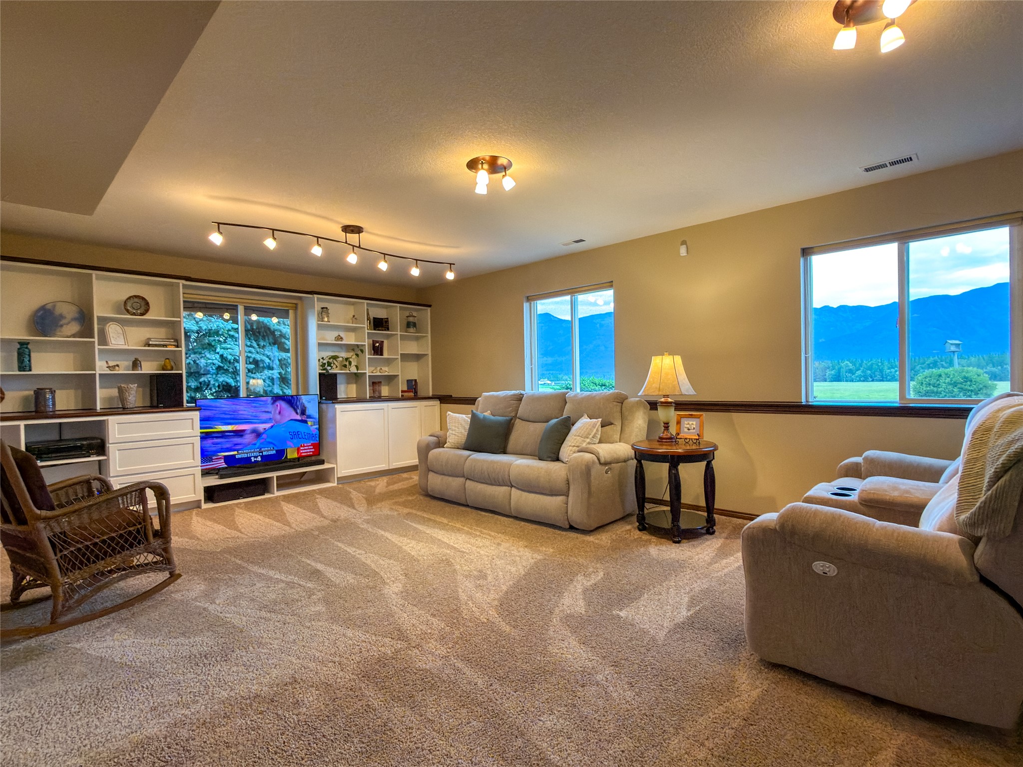 285 Swan River Road Property Photo 28