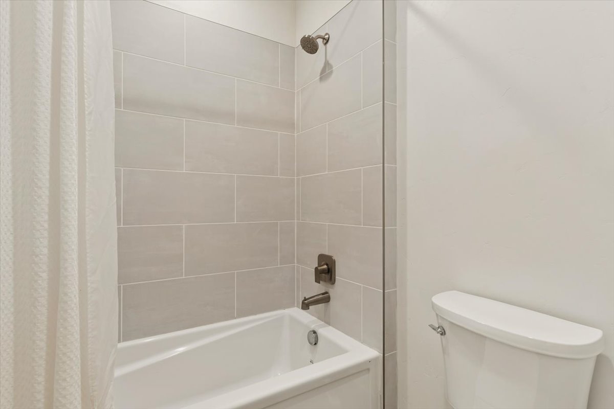 355 Jefferson Street Property Photo 29