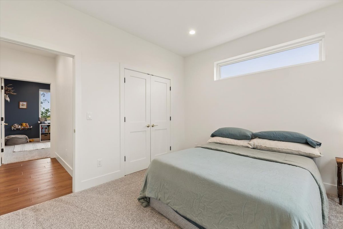 355 Jefferson Street Property Photo 31