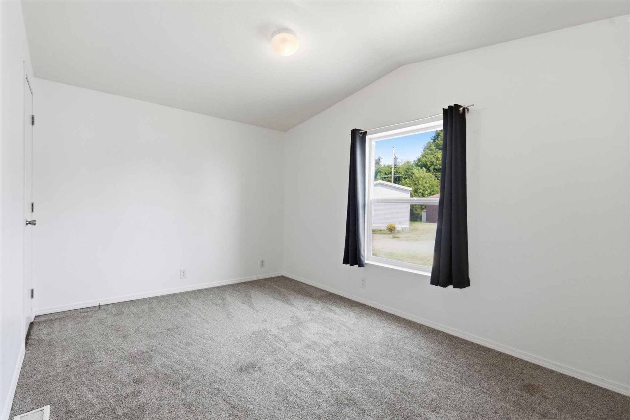 1340 Willow Glen Drive 29 Property Photo 18