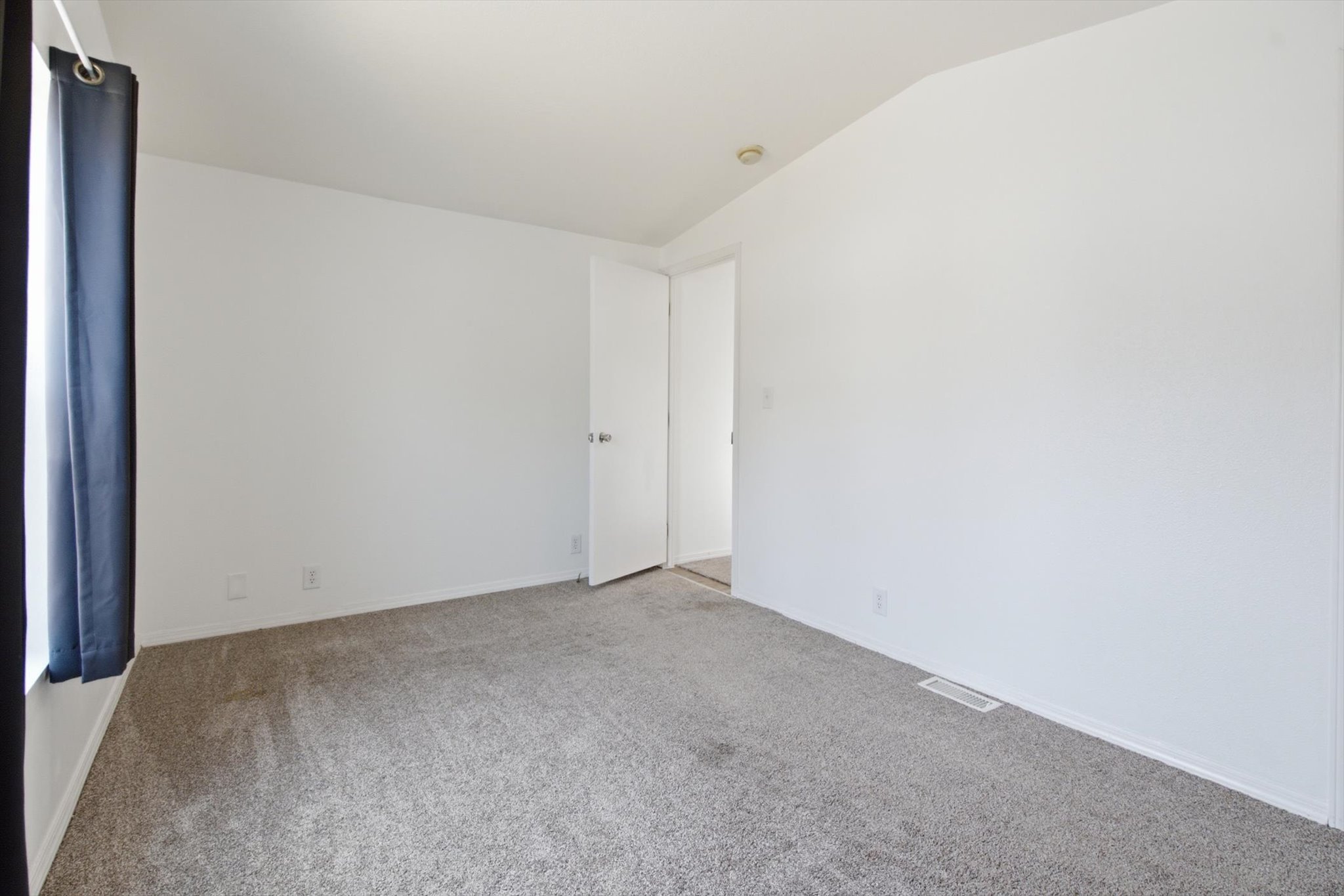 1340 Willow Glen Drive 29 Property Photo 19