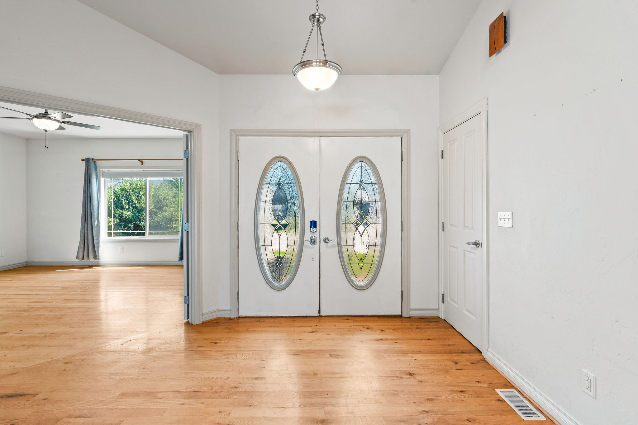 214 O'brien Terrace N Property Photo 6