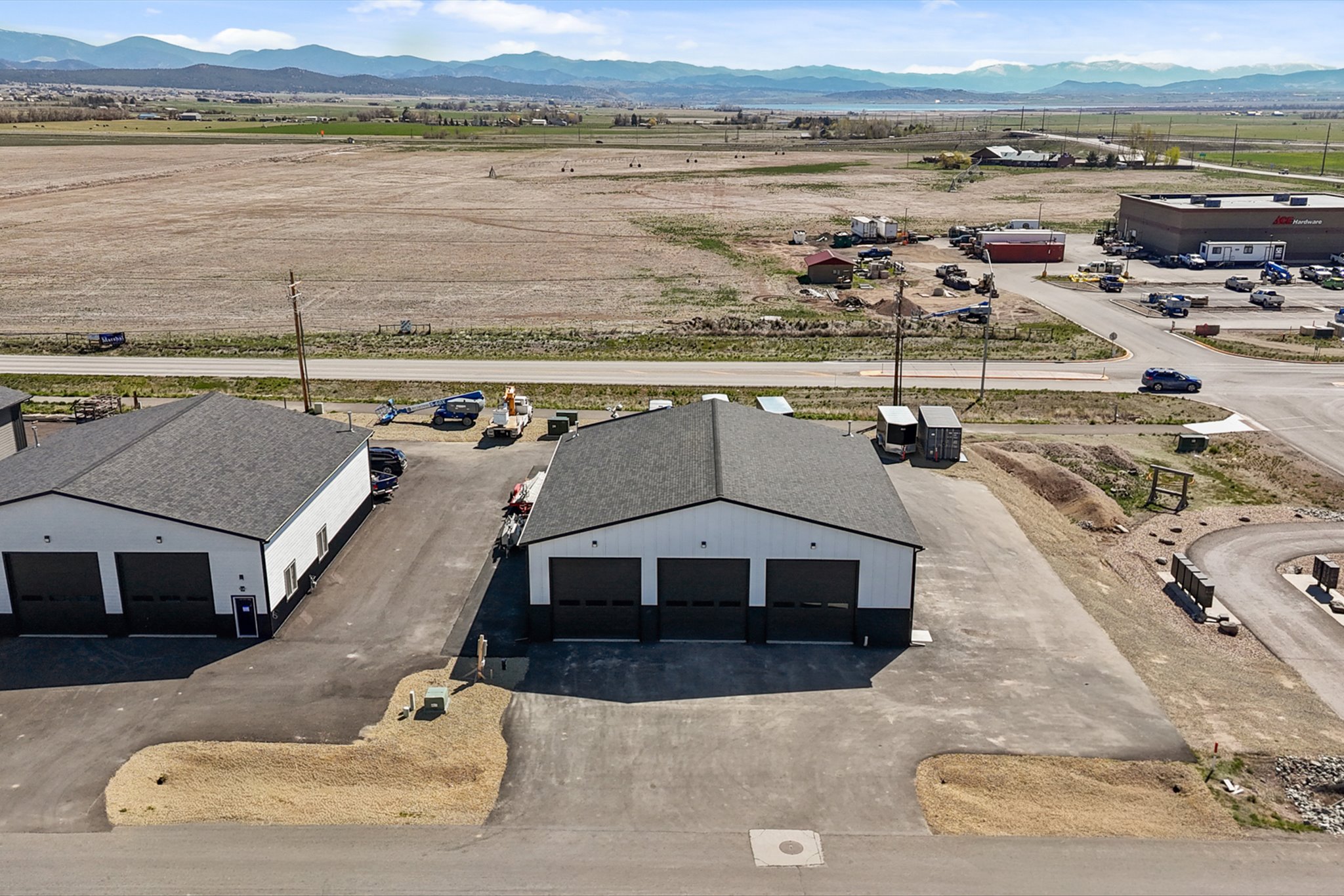 7535 Roughsawn Drive Property Photo 1