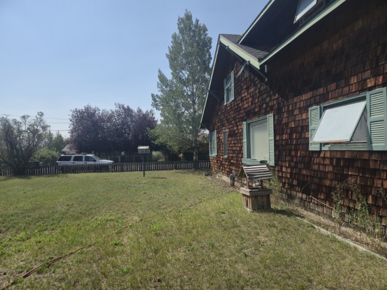 3207 Phillips Street Property Photo 4