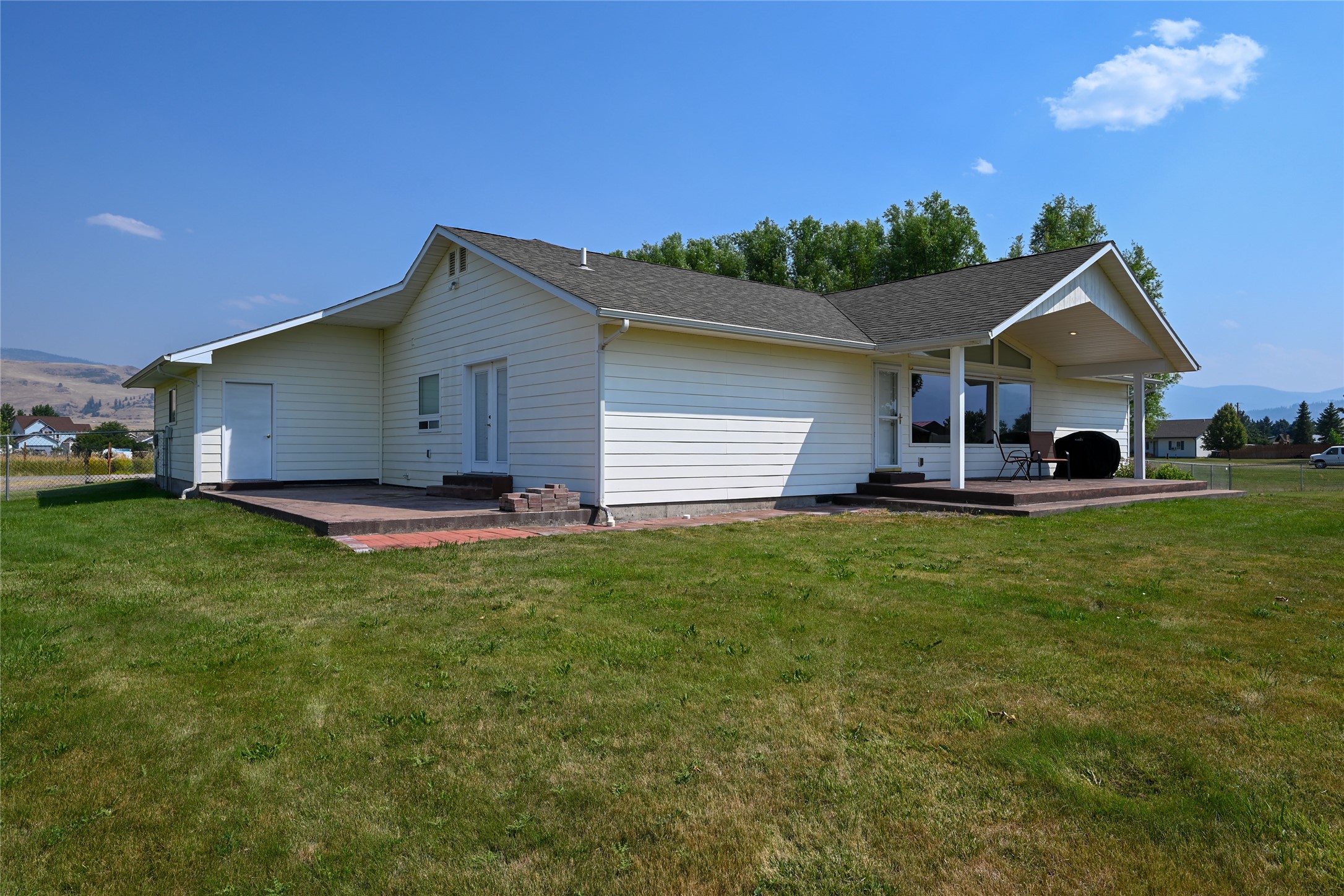 9 Riley Lane Property Photo 37