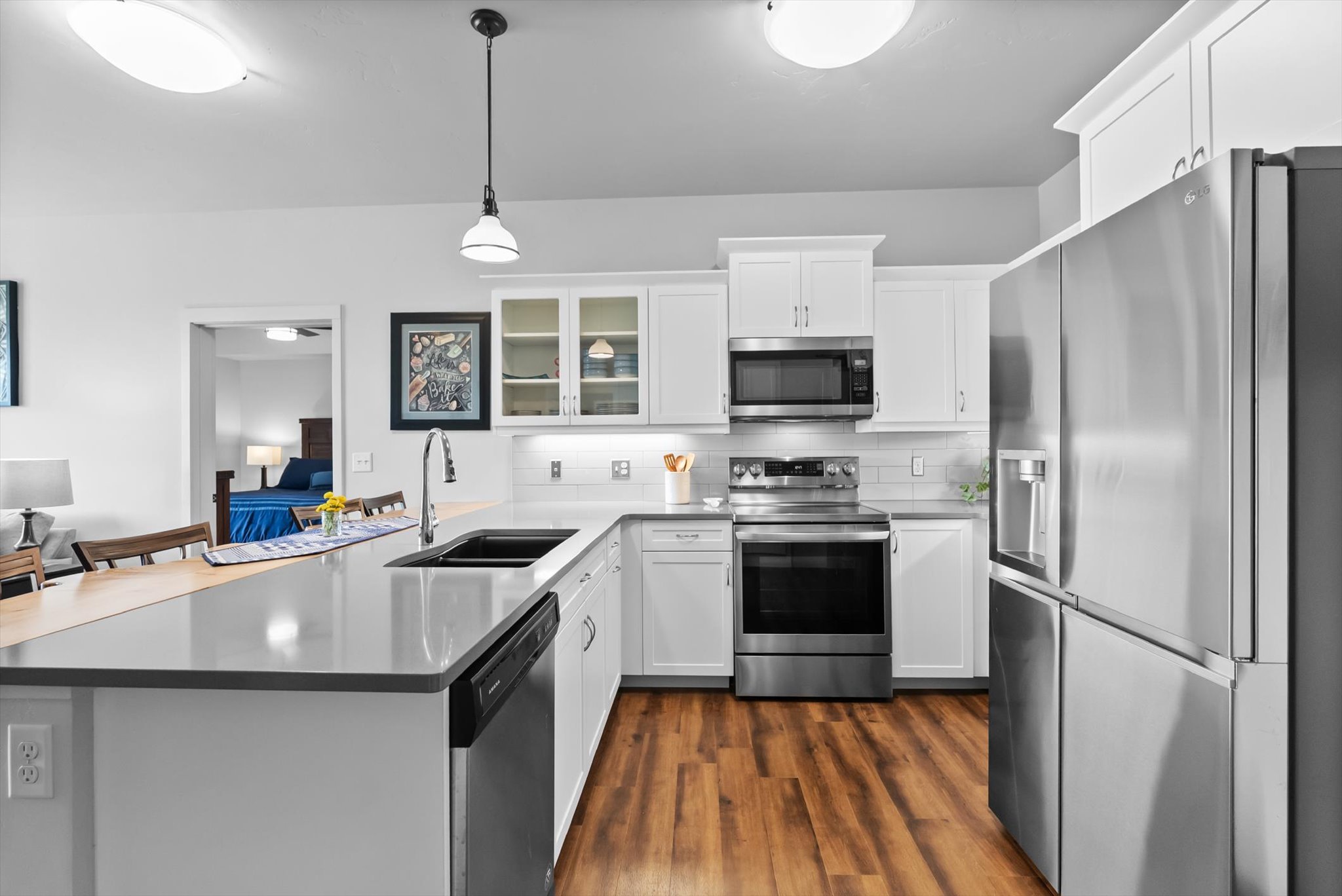 100 Woodlands Way B-408 Property Photo 4