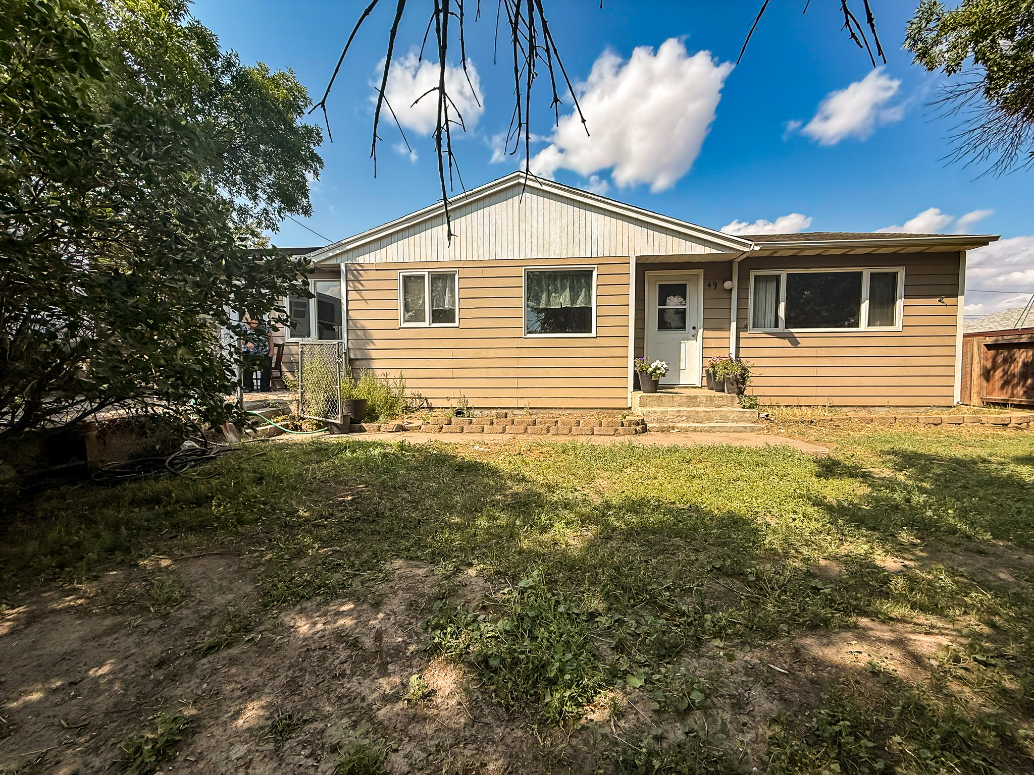 49 West Ulm Road Property Photo 1
