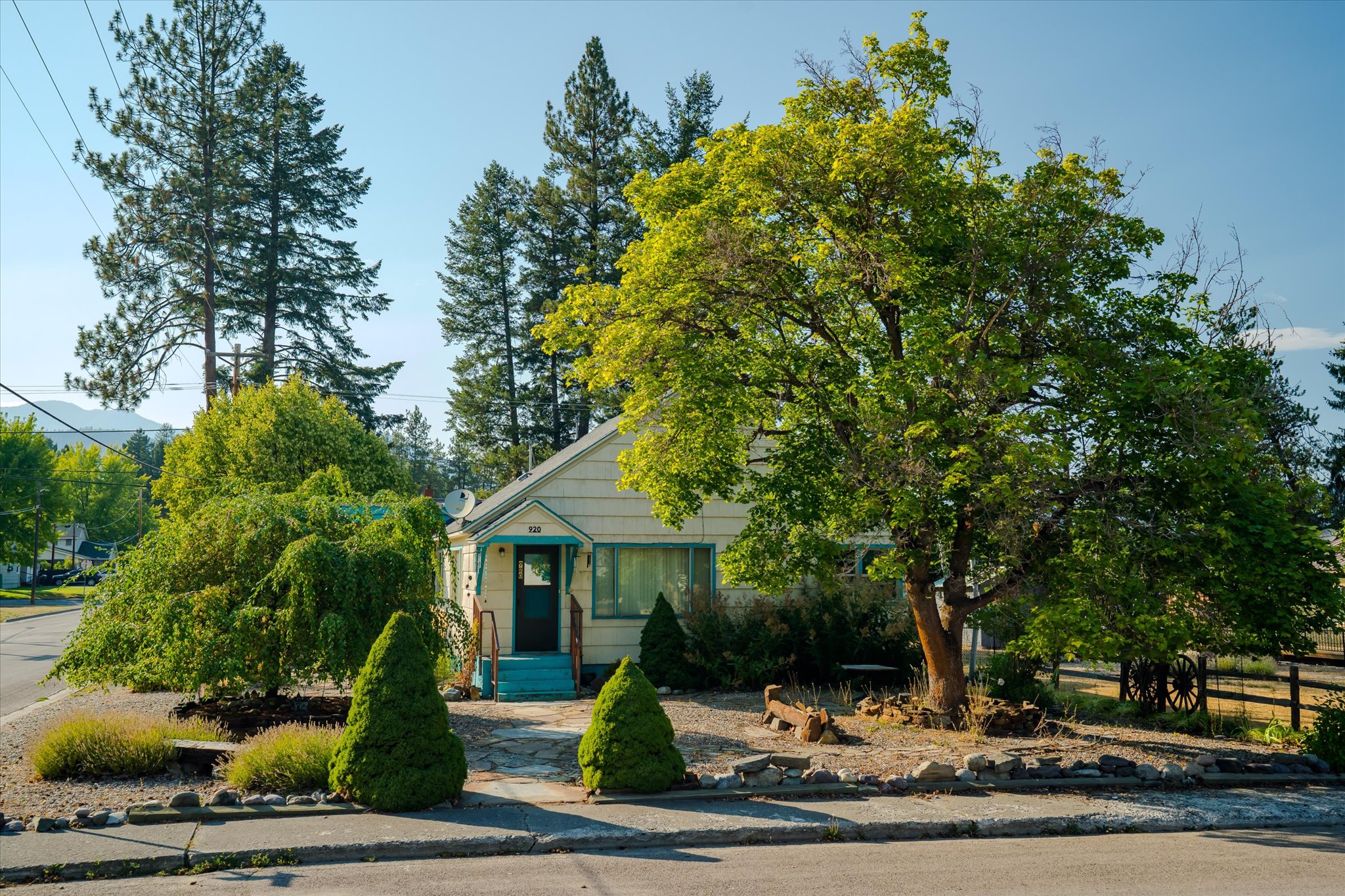 920 Main Avenue Property Photo 3
