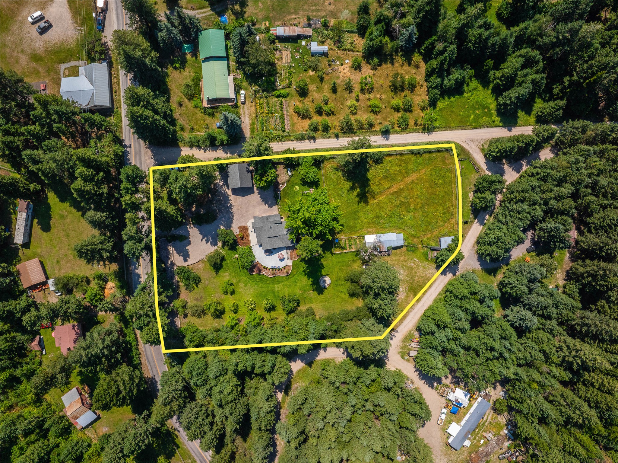 2264 Foothill Road Property Photo 3