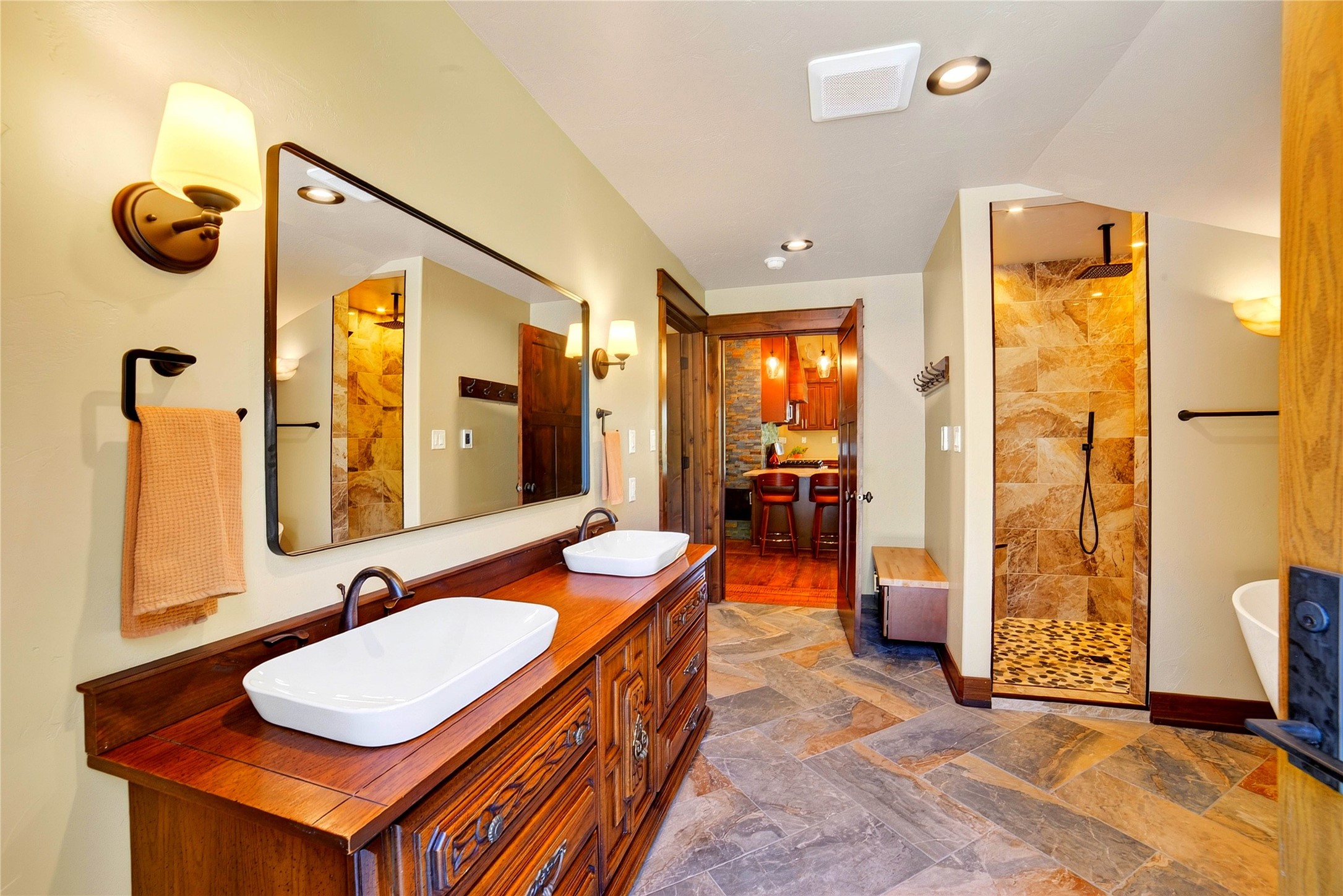 2264 Foothill Road Property Photo 24