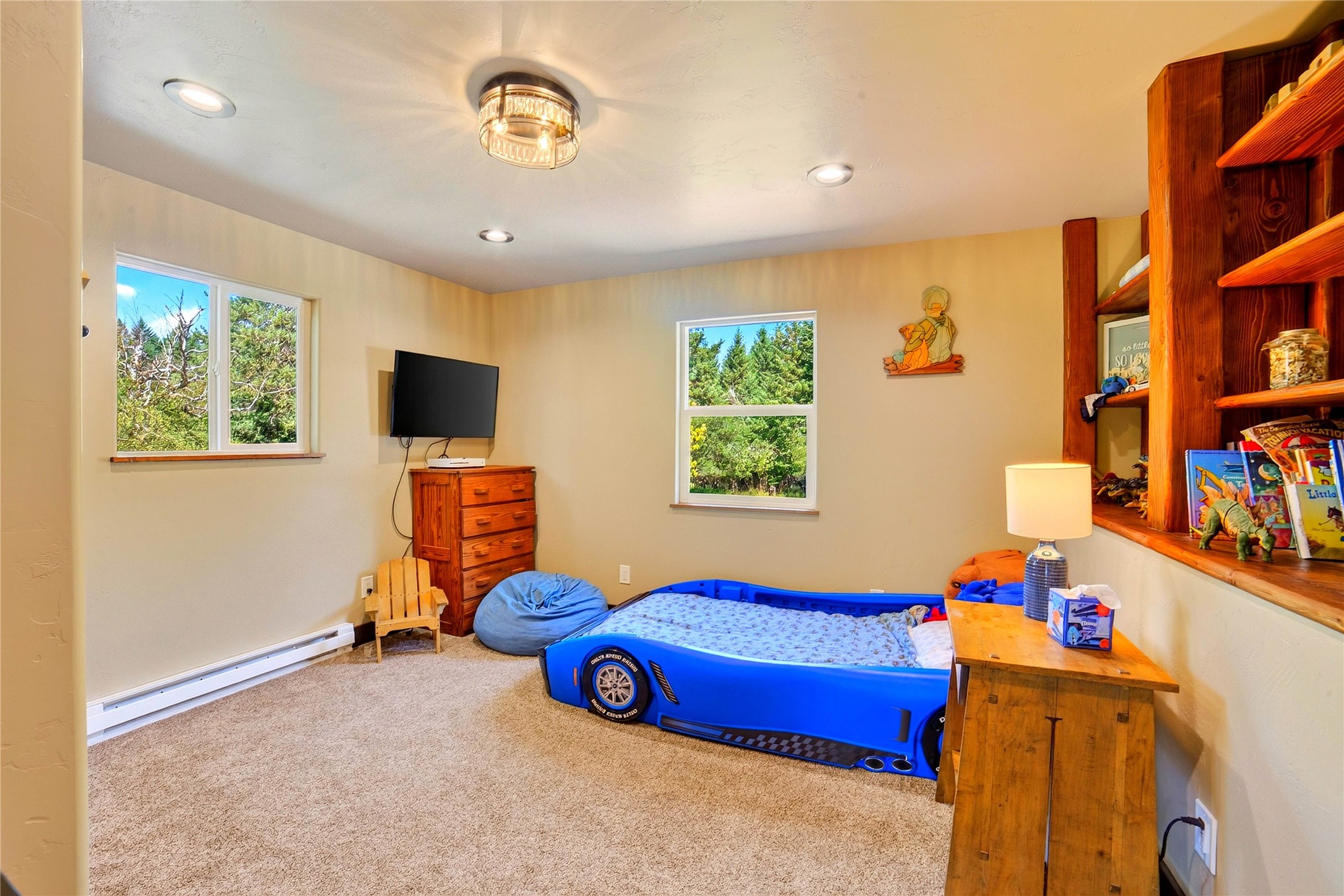 2264 Foothill Road Property Photo 34