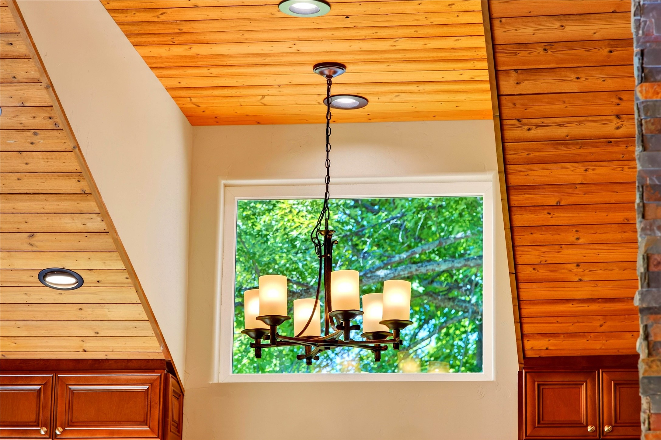 2264 Foothill Road Property Photo 37