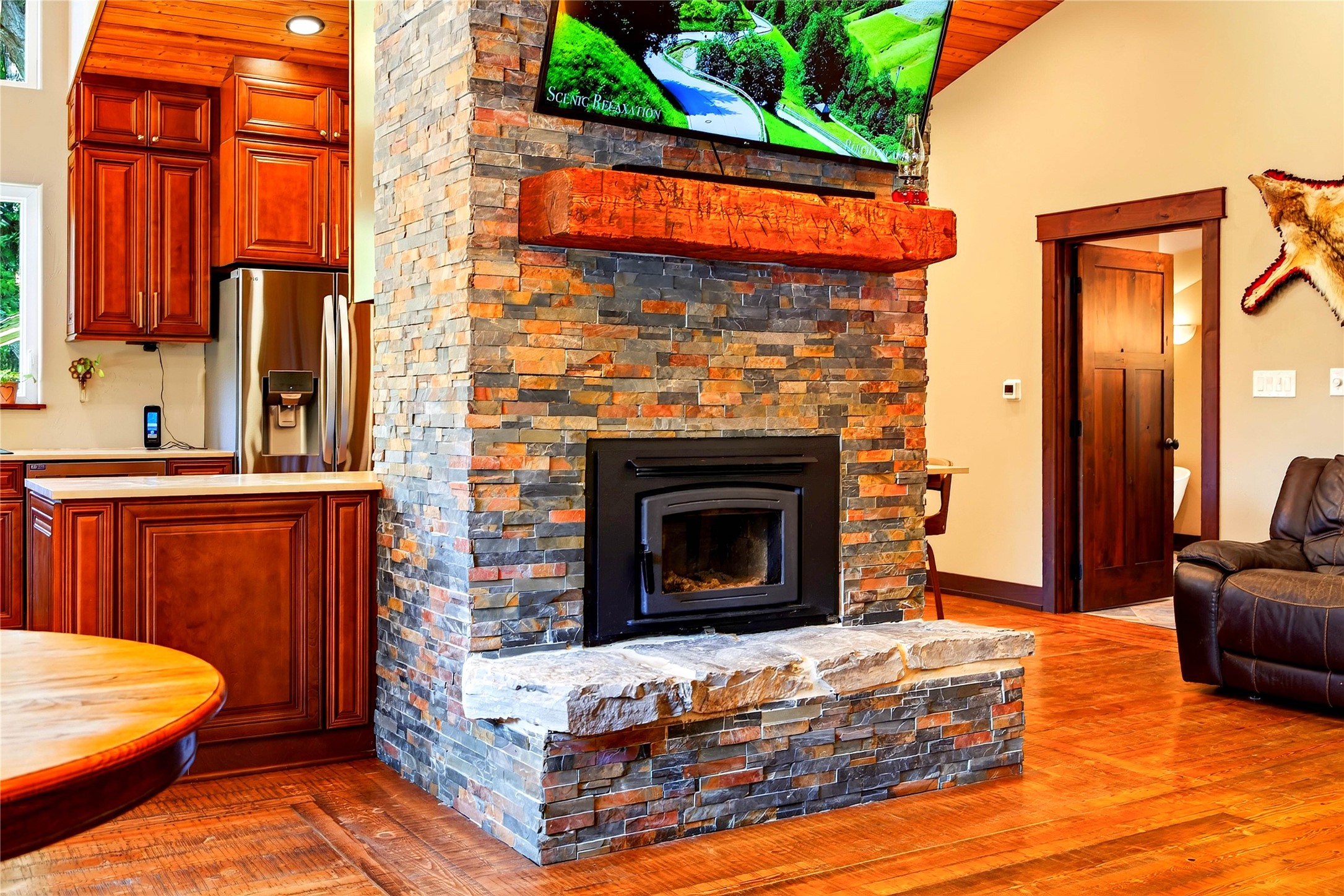 2264 Foothill Road Property Photo 39