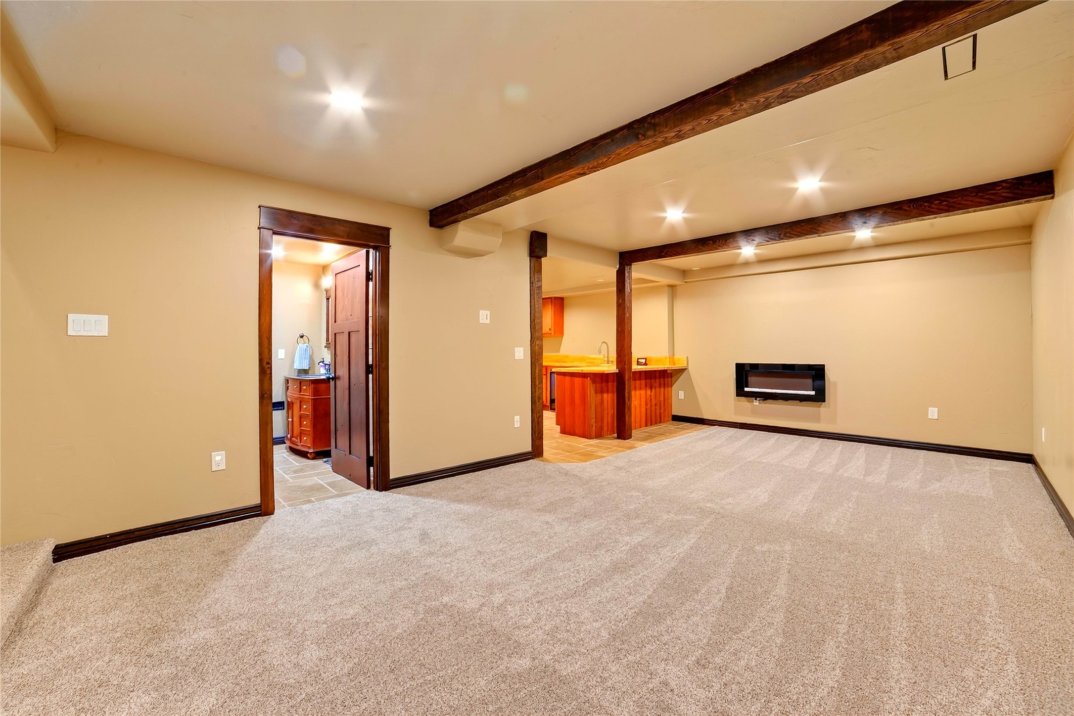 2264 Foothill Road Property Photo 49