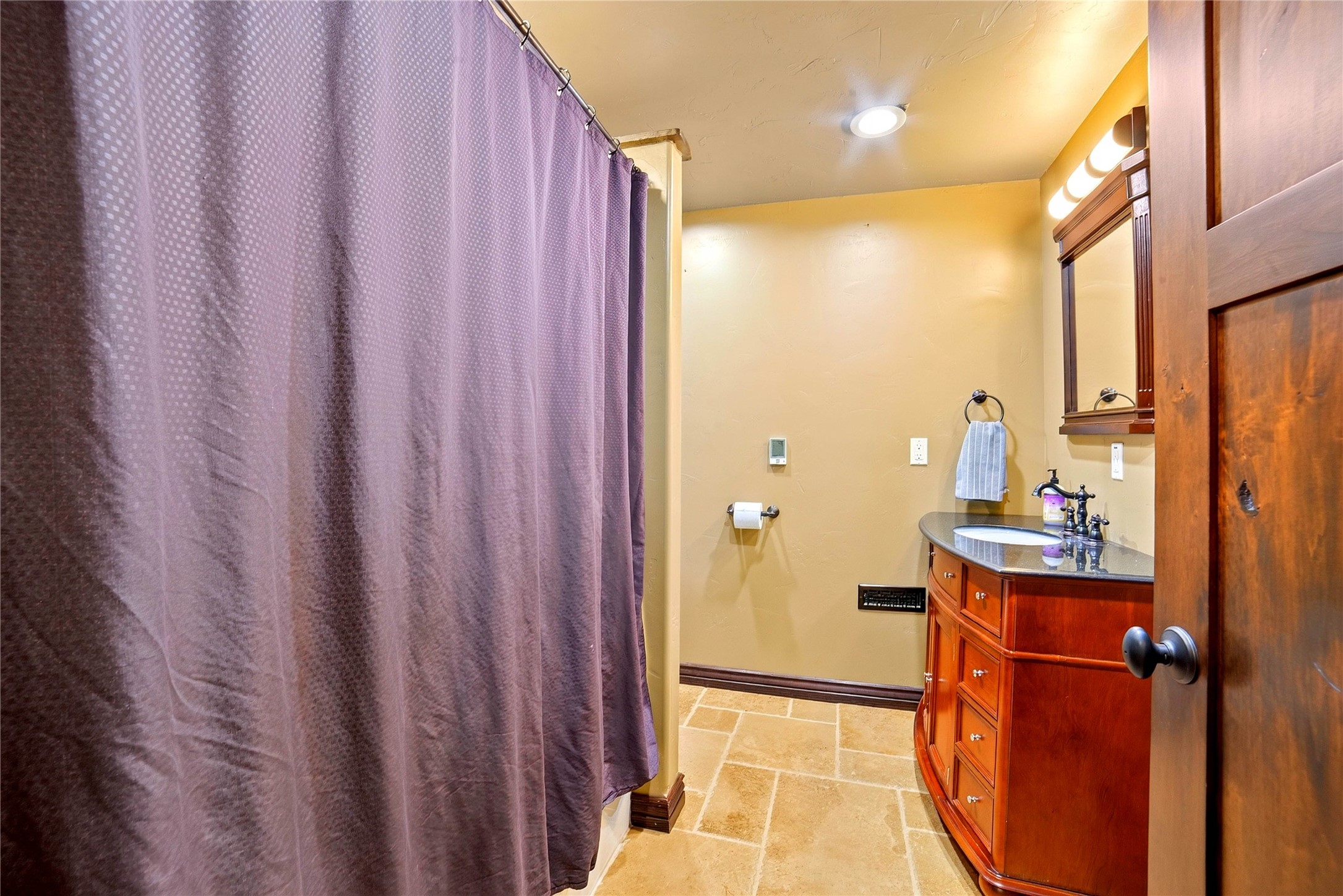 2264 Foothill Road Property Photo 51