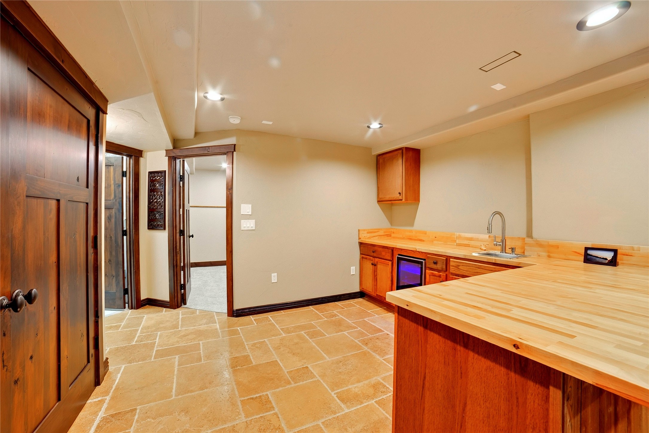 2264 Foothill Road Property Photo 53