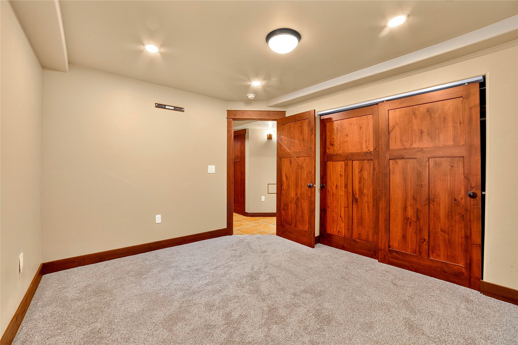 2264 Foothill Road Property Photo 59