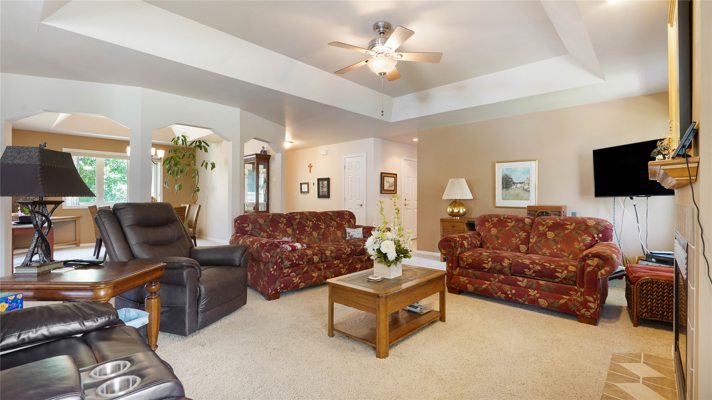 3494 Curlew Street Property Photo 4