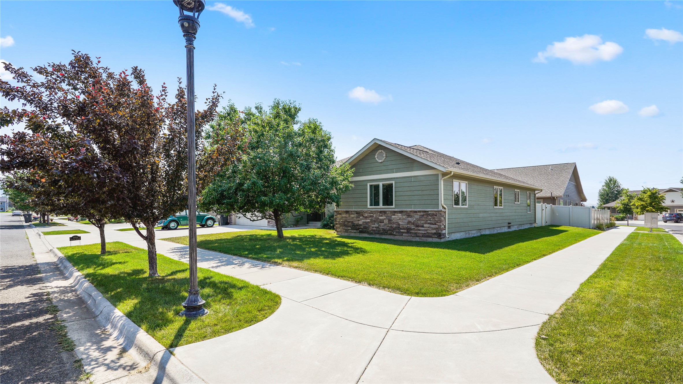 3494 Curlew Street Property Photo 23