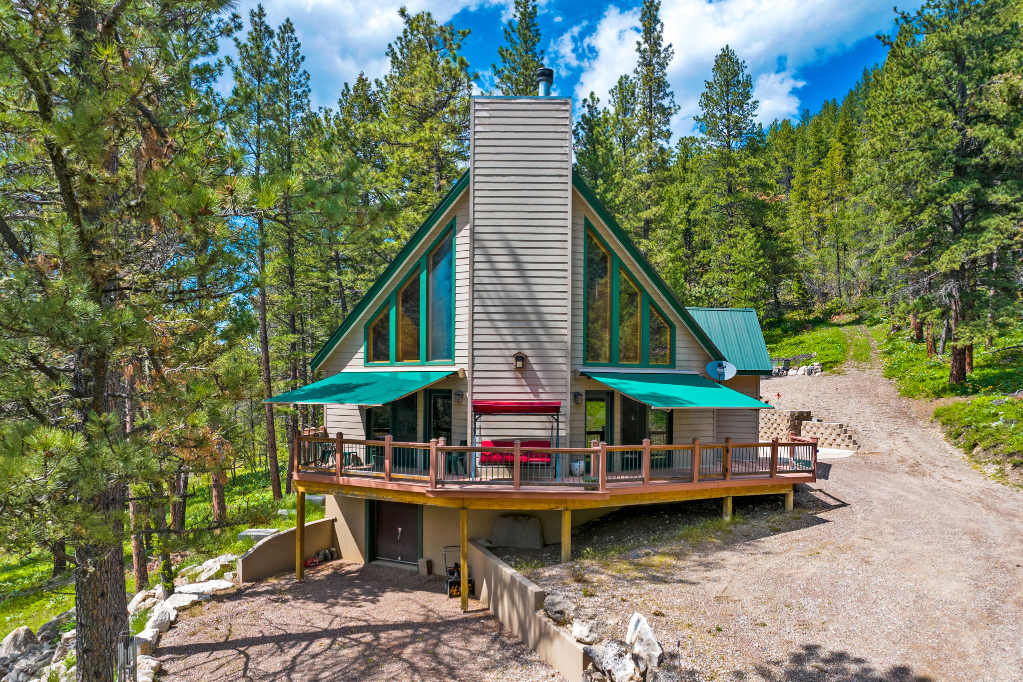 29 Pine Tree Lane Property Photo 1
