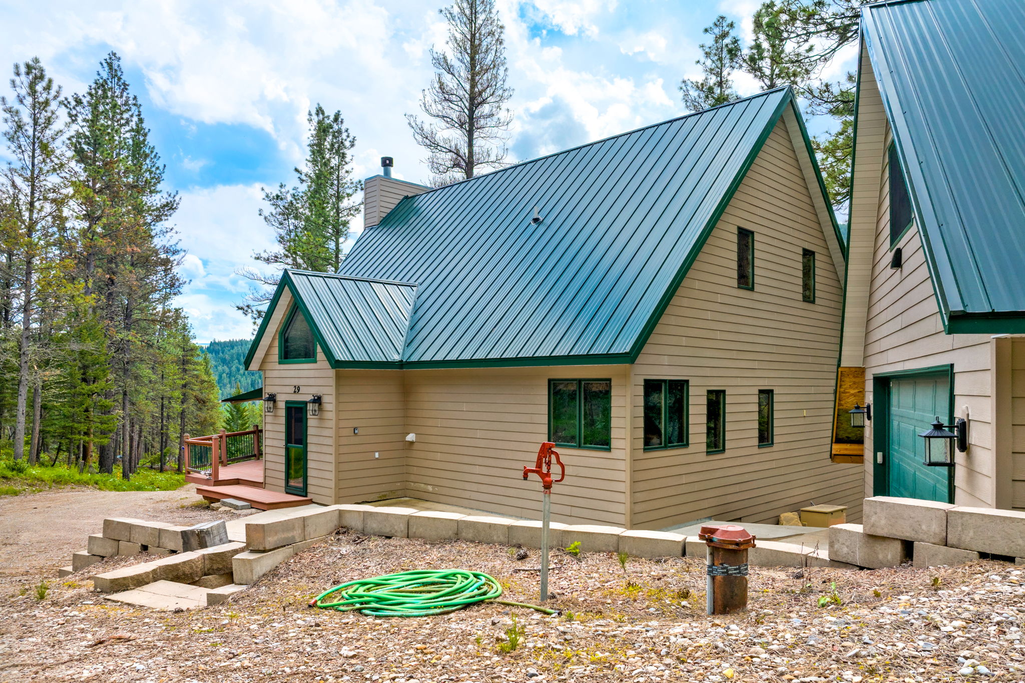 29 Pine Tree Lane Property Photo 8