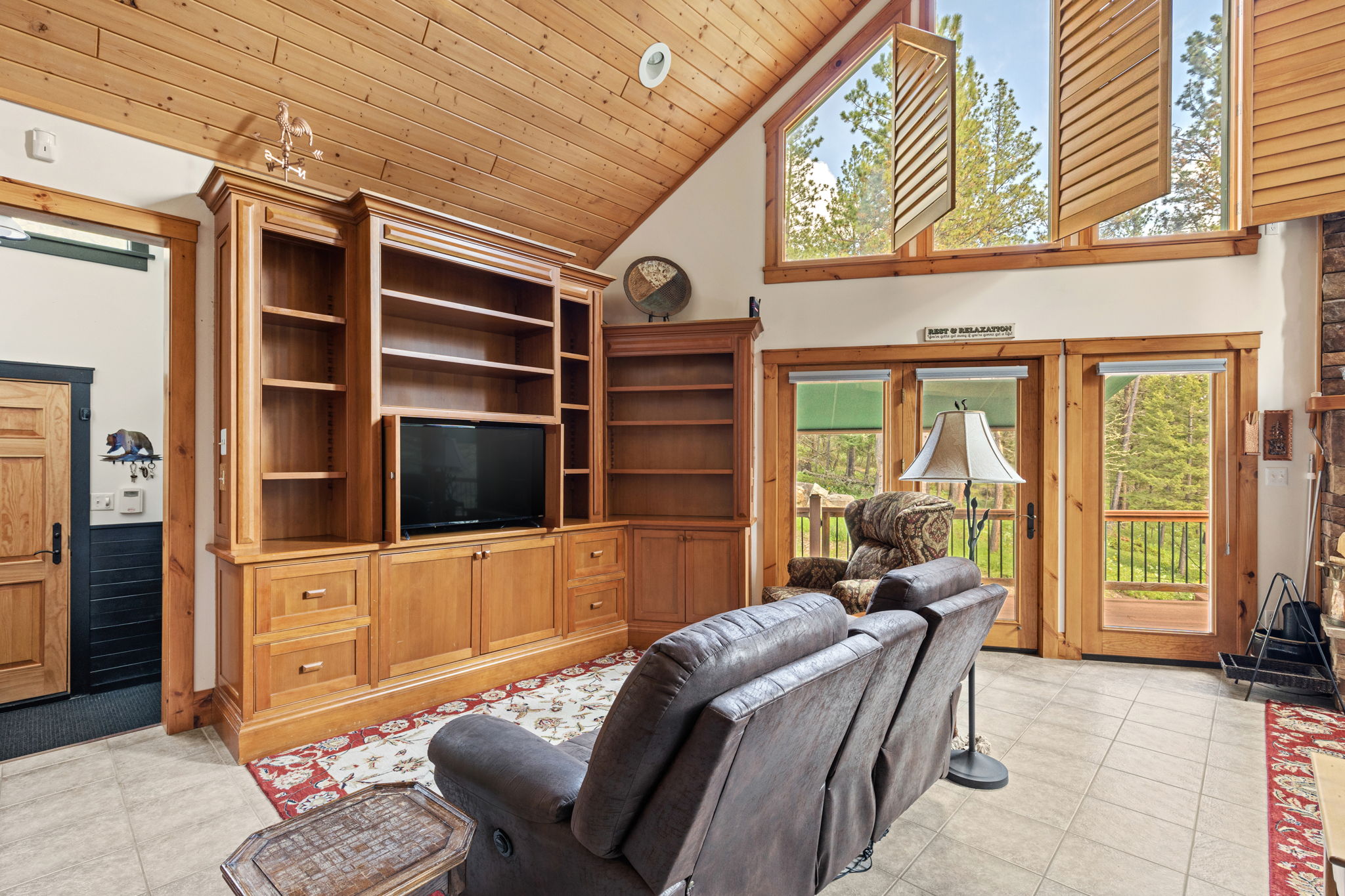 29 Pine Tree Lane Property Photo 31