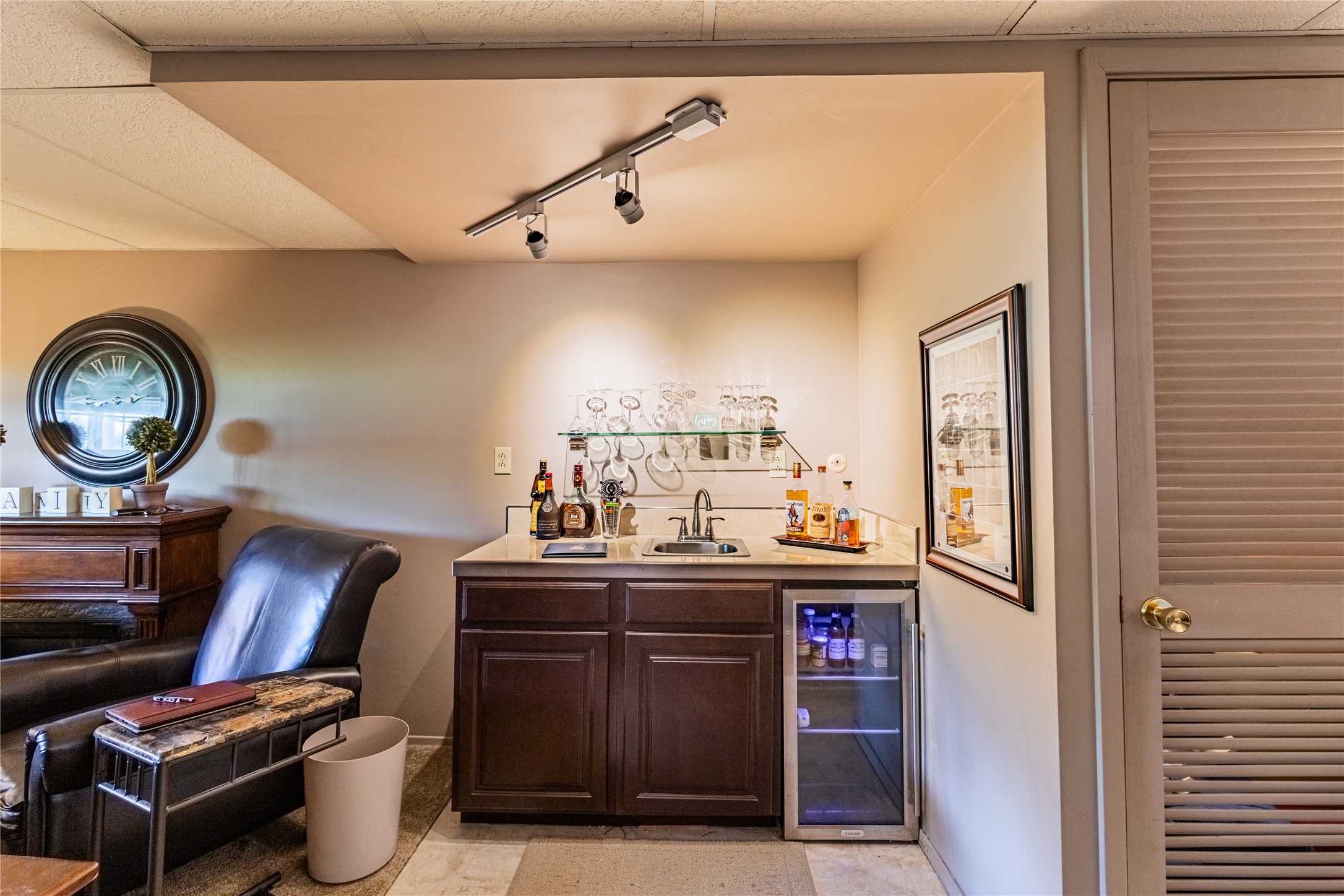 2120 Gladstone Avenue Property Photo 40