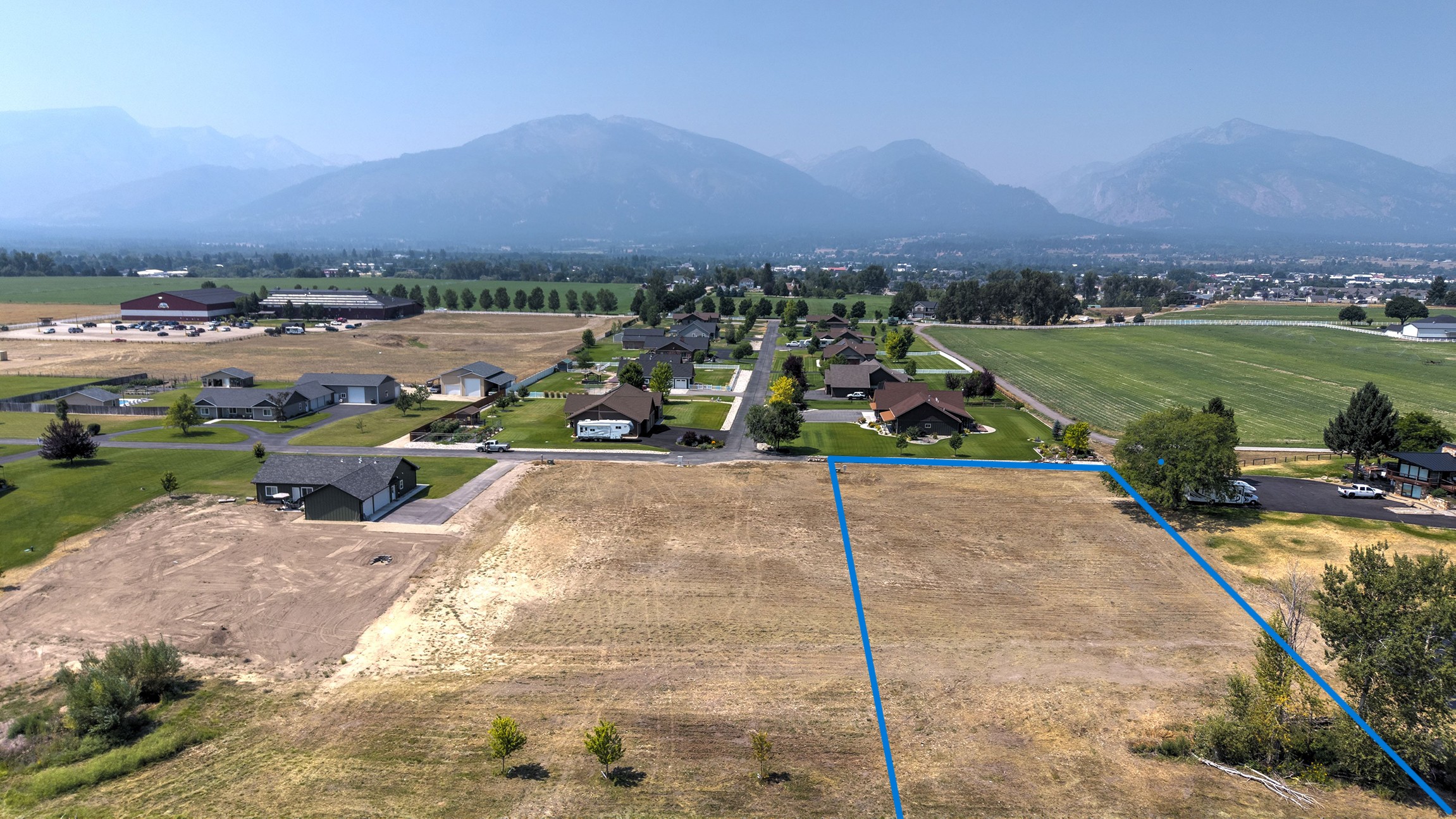 186 Jet Lane Property Photo 10