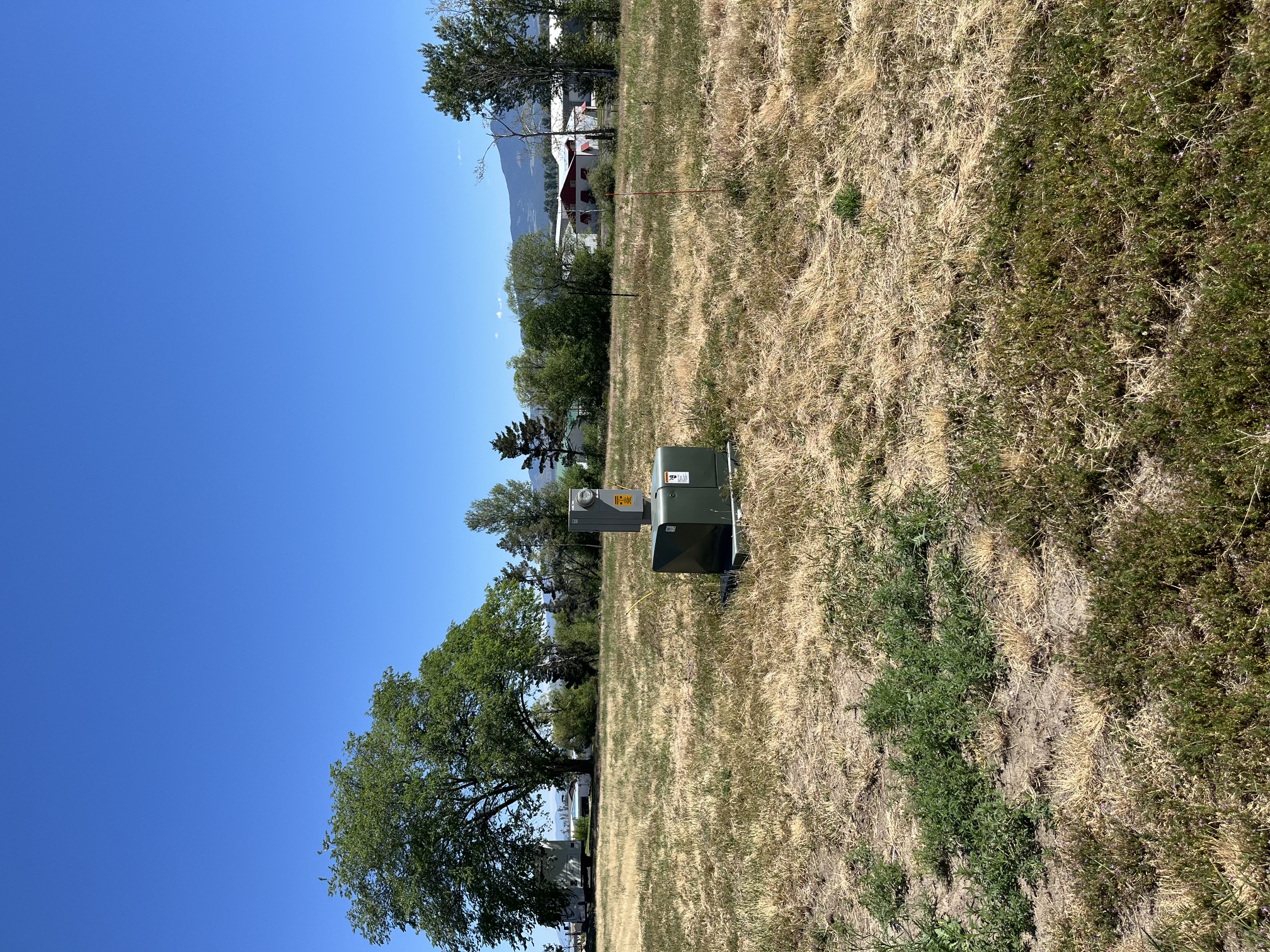 186 Jet Lane Property Photo 14