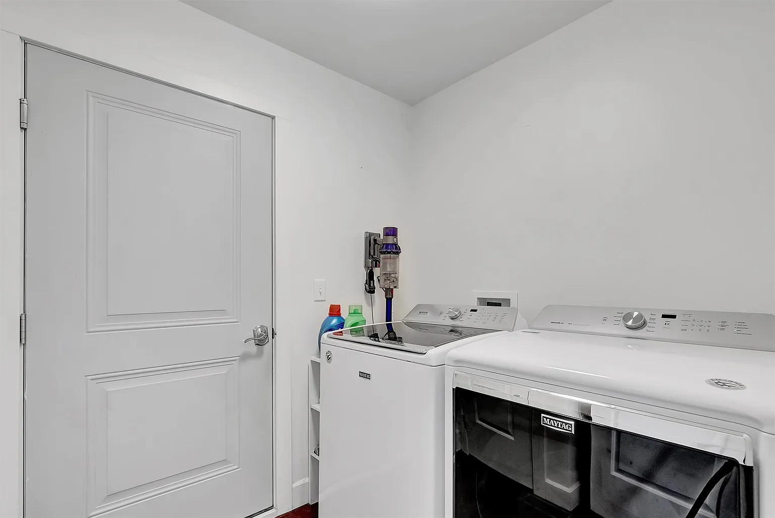 668 Winding Creek Trail Property Photo 24