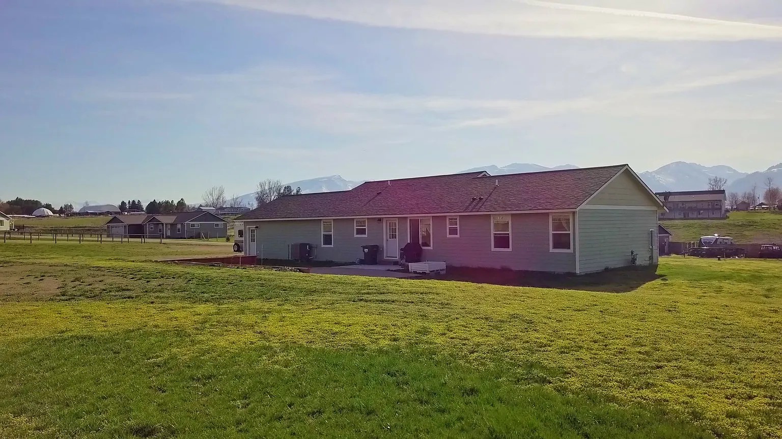 668 Winding Creek Trail Property Photo 28