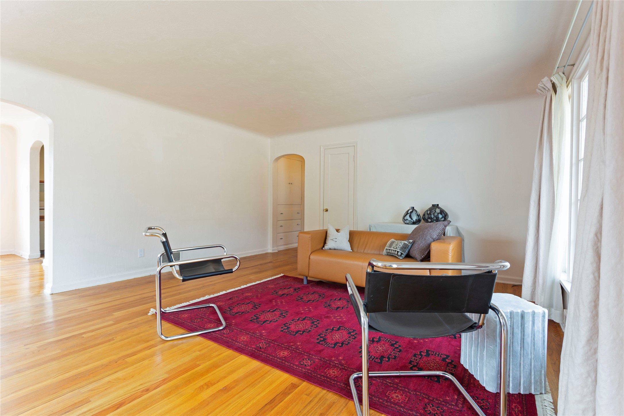 511 Livingston Avenue Property Photo 2