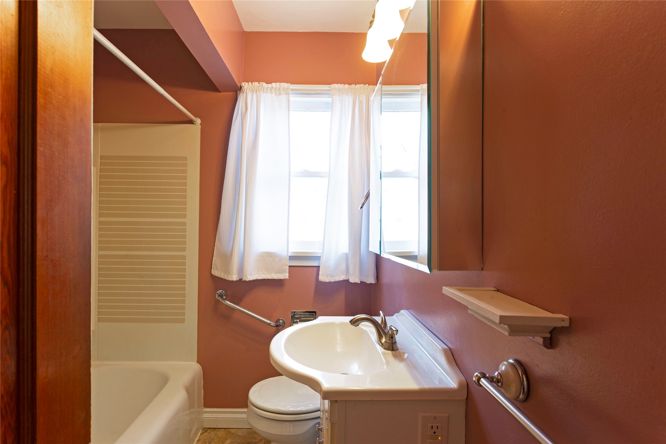 511 Livingston Avenue Property Photo 12
