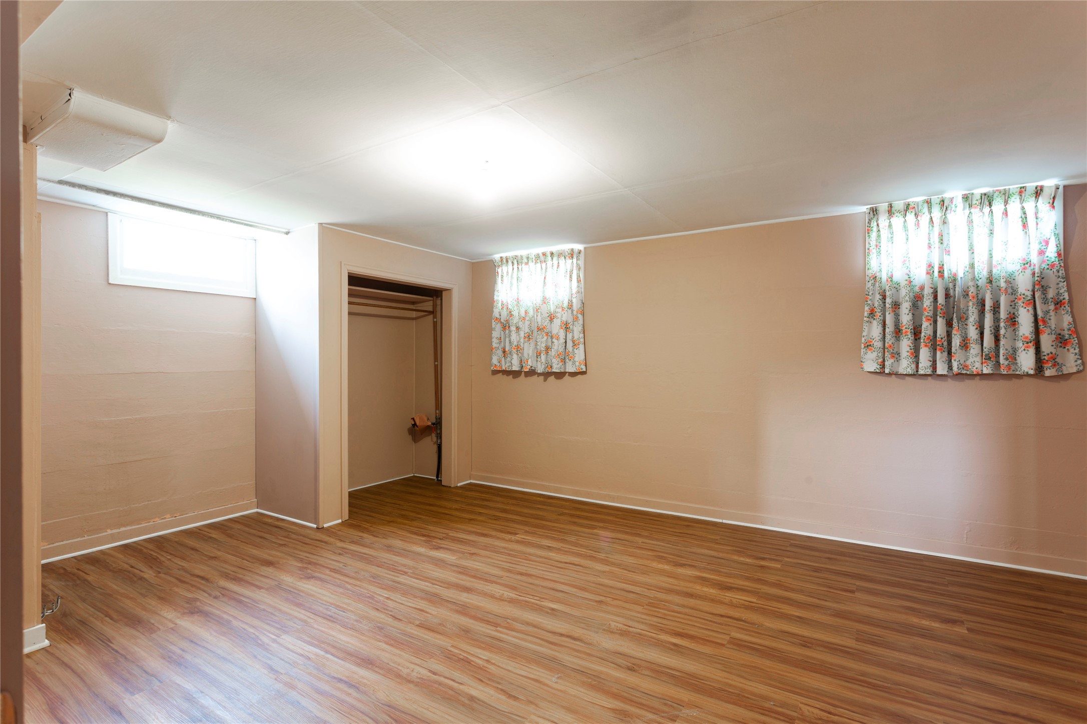 511 Livingston Avenue Property Photo 16