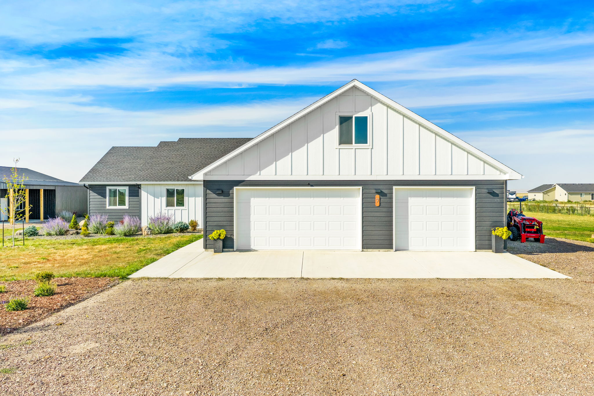 7 Libra Lane Property Photo 4