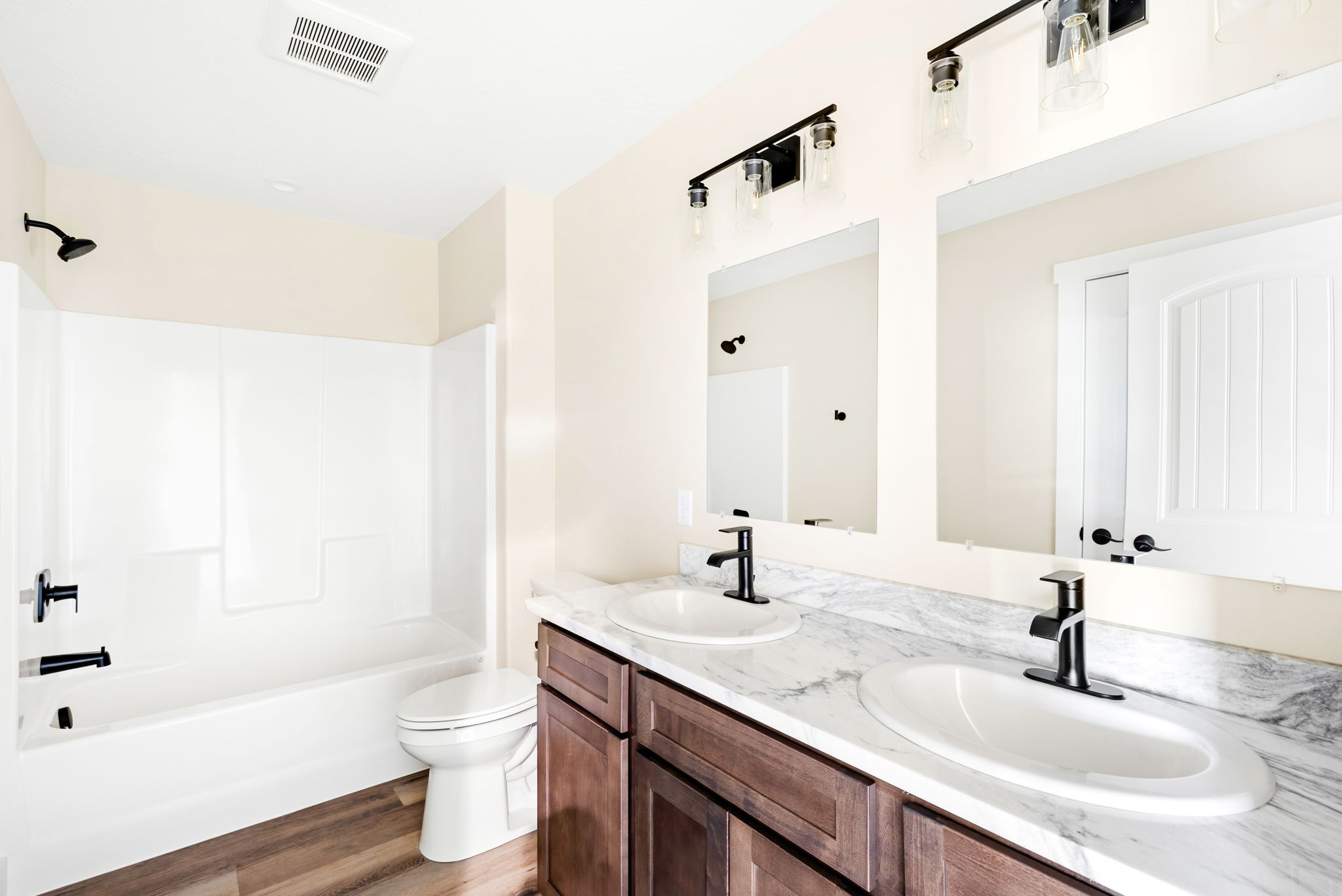 7 Libra Lane Property Photo 68