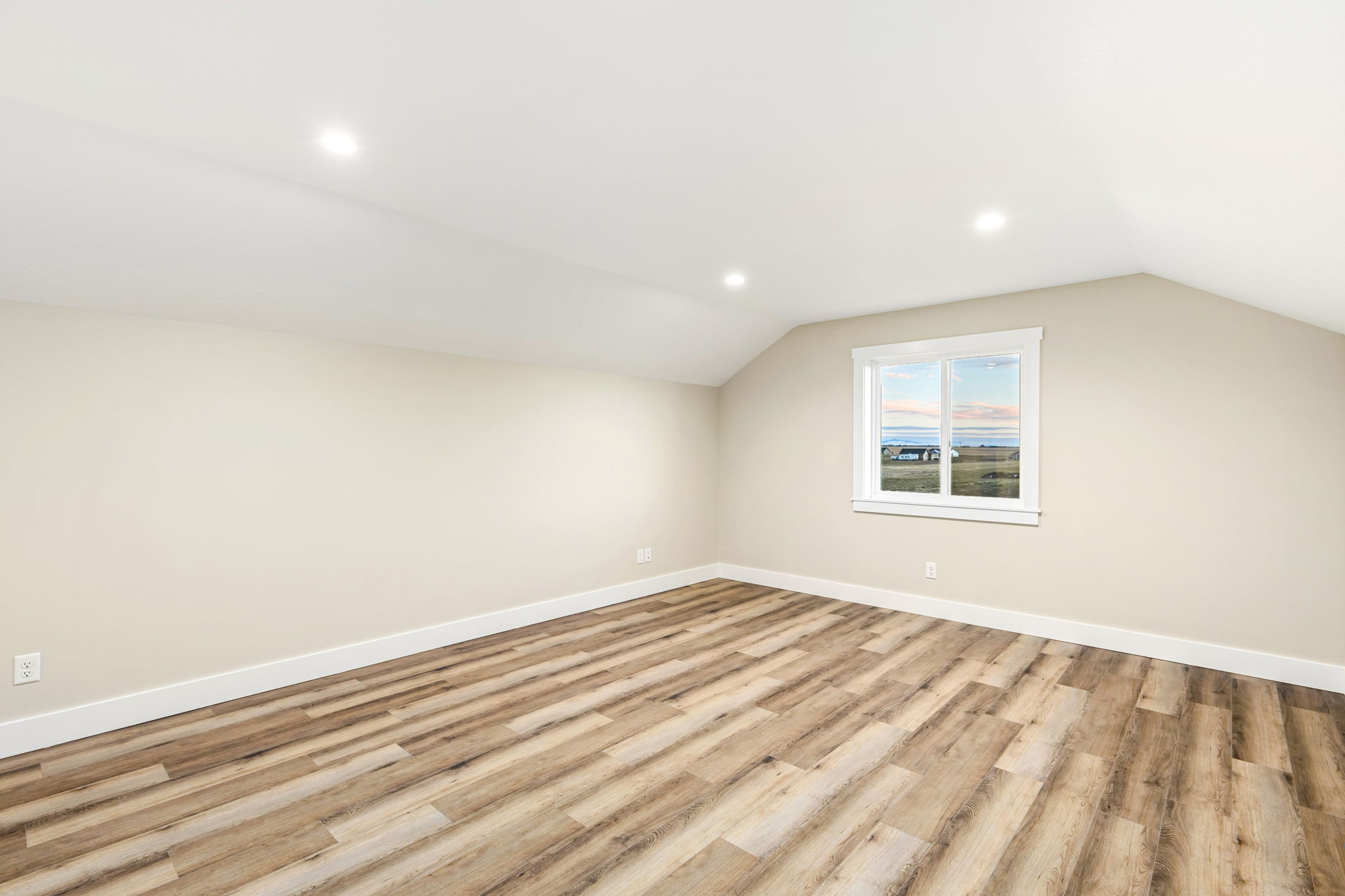 7 Libra Lane Property Photo 75