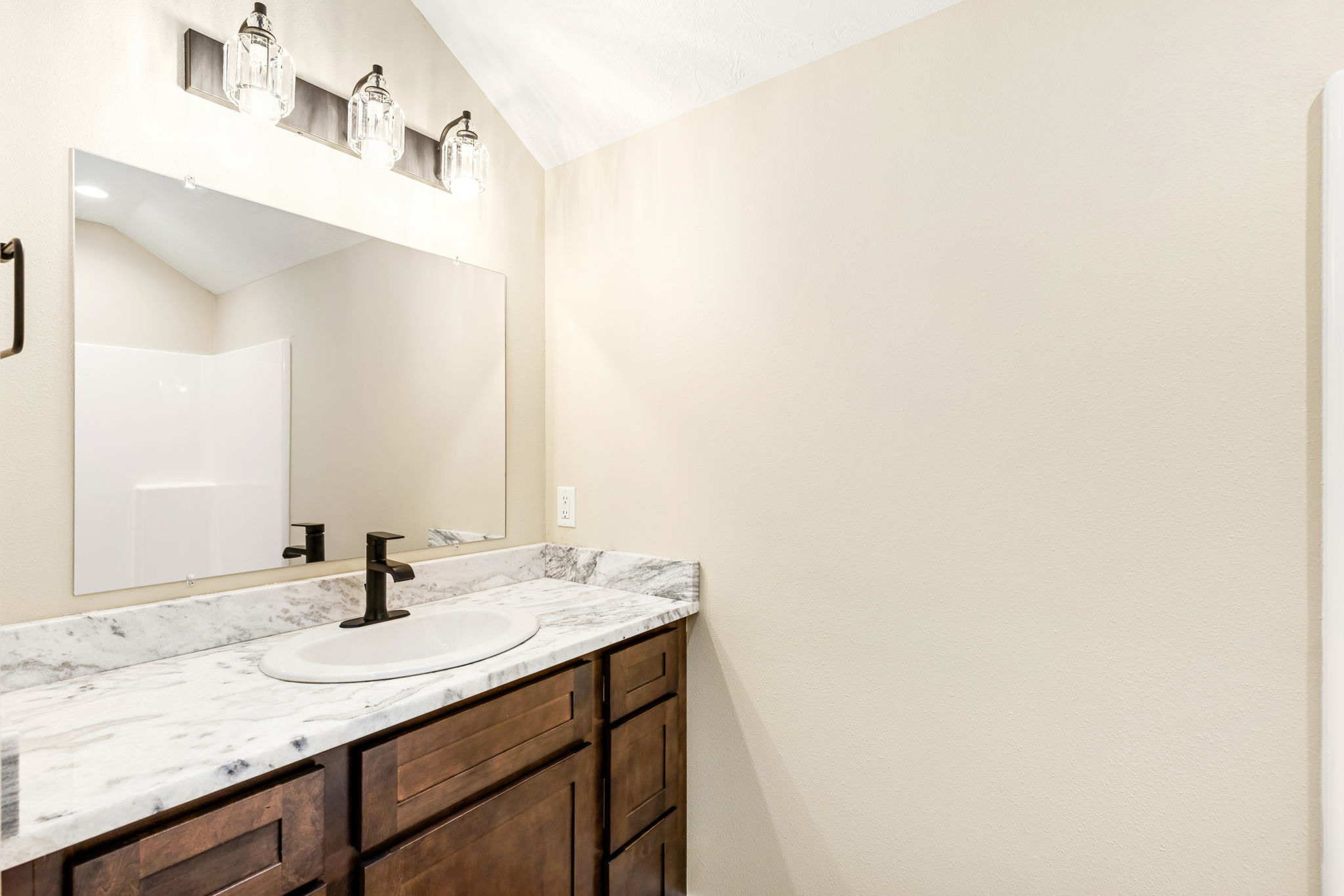 7 Libra Lane Property Photo 77