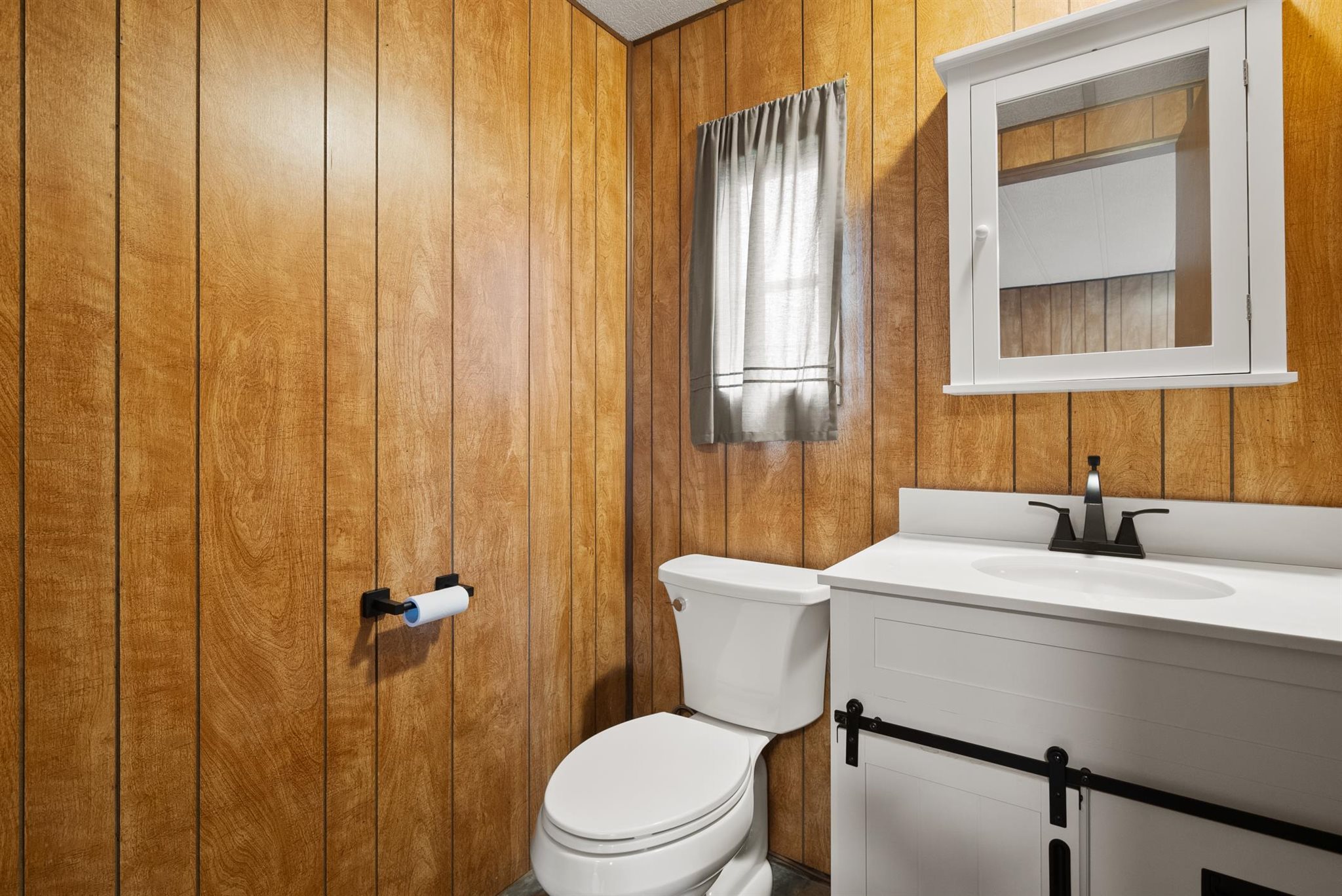 440 Kings Way Property Photo 14