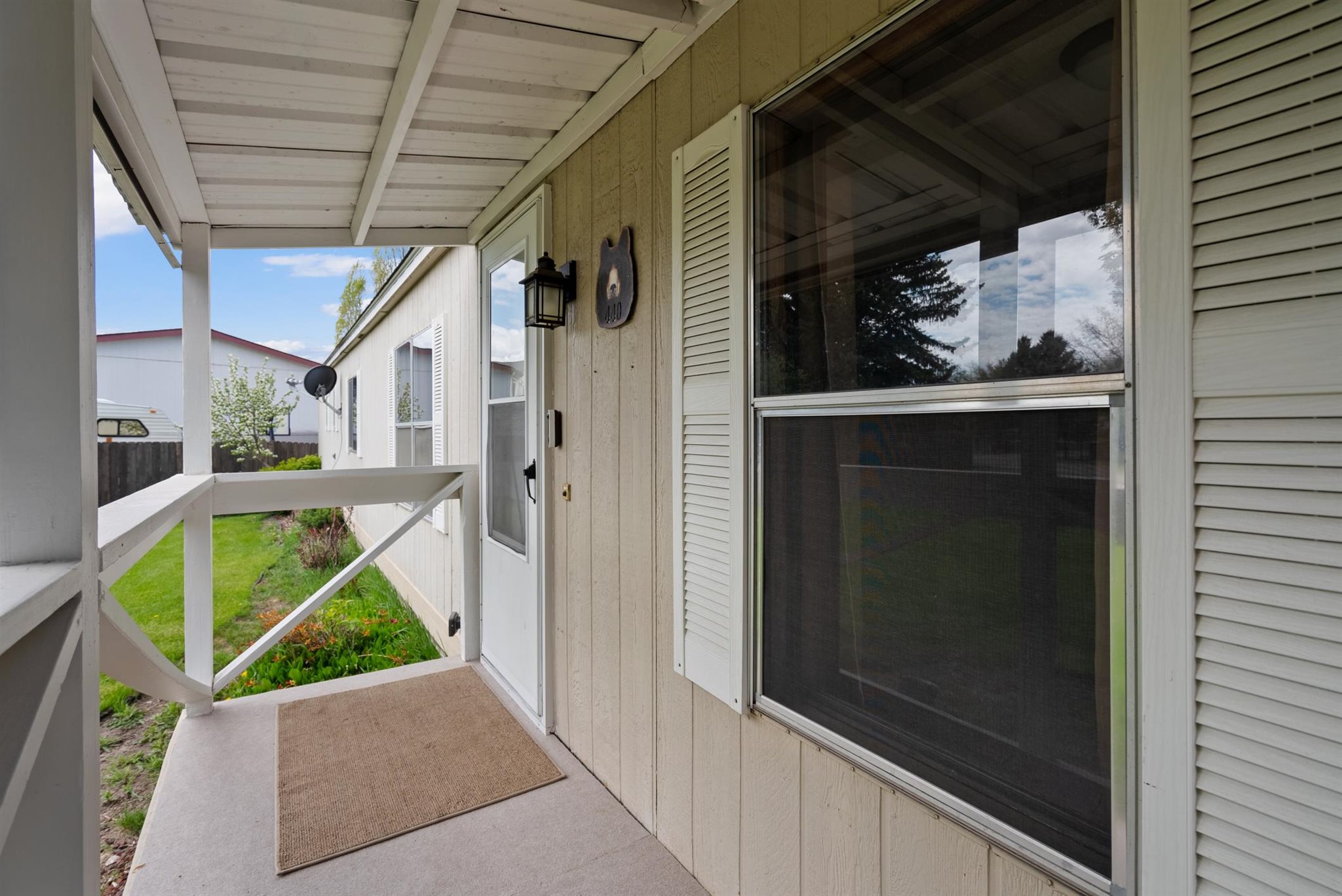 440 Kings Way Property Photo 18