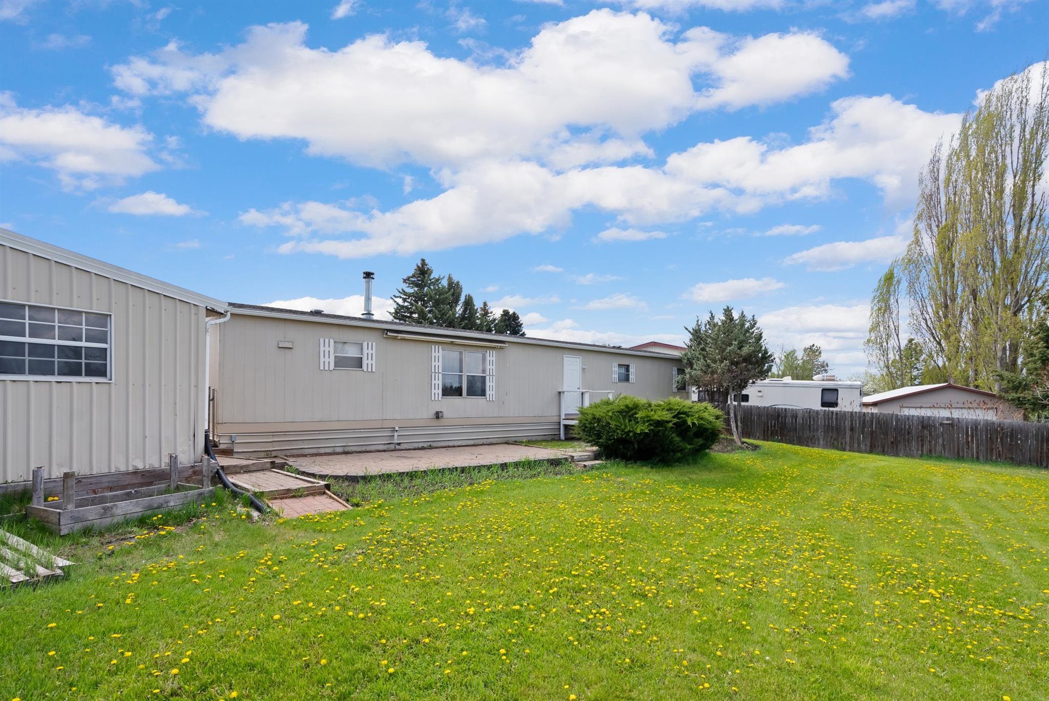440 Kings Way Property Photo 24